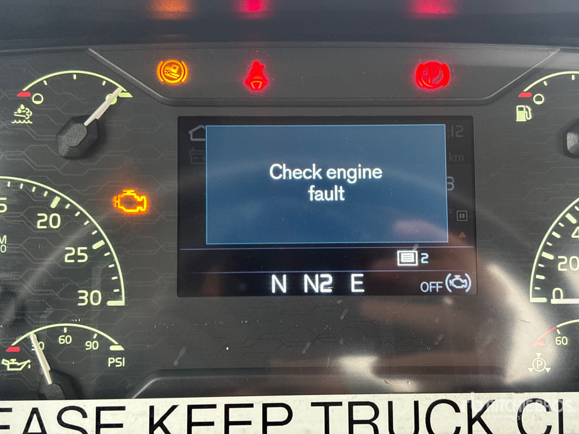 2020 Volvo VNR