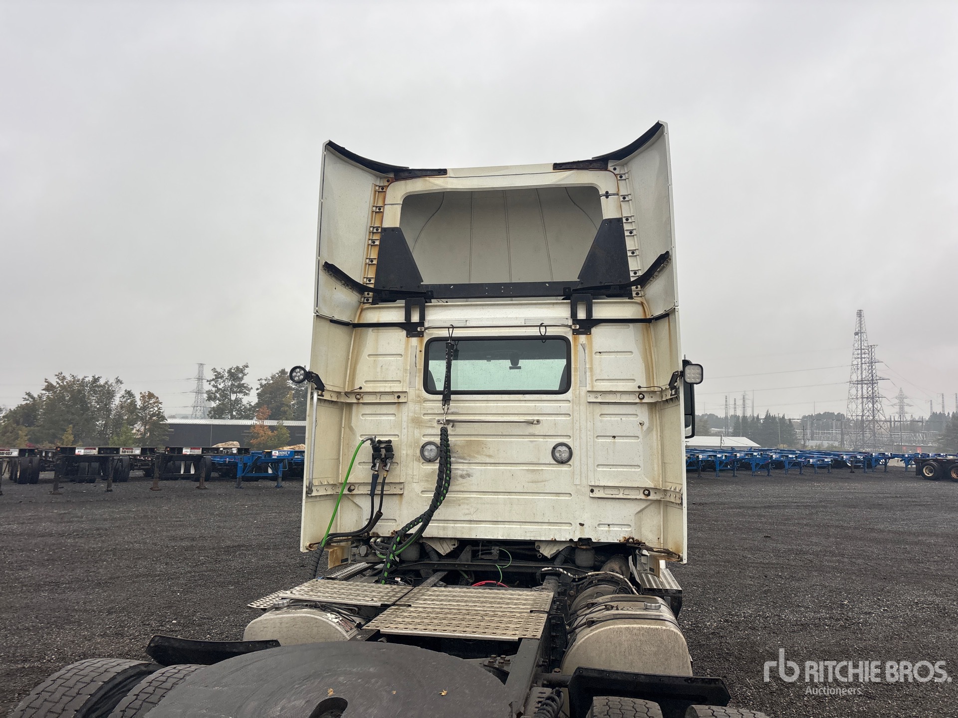 2020 Volvo VNR