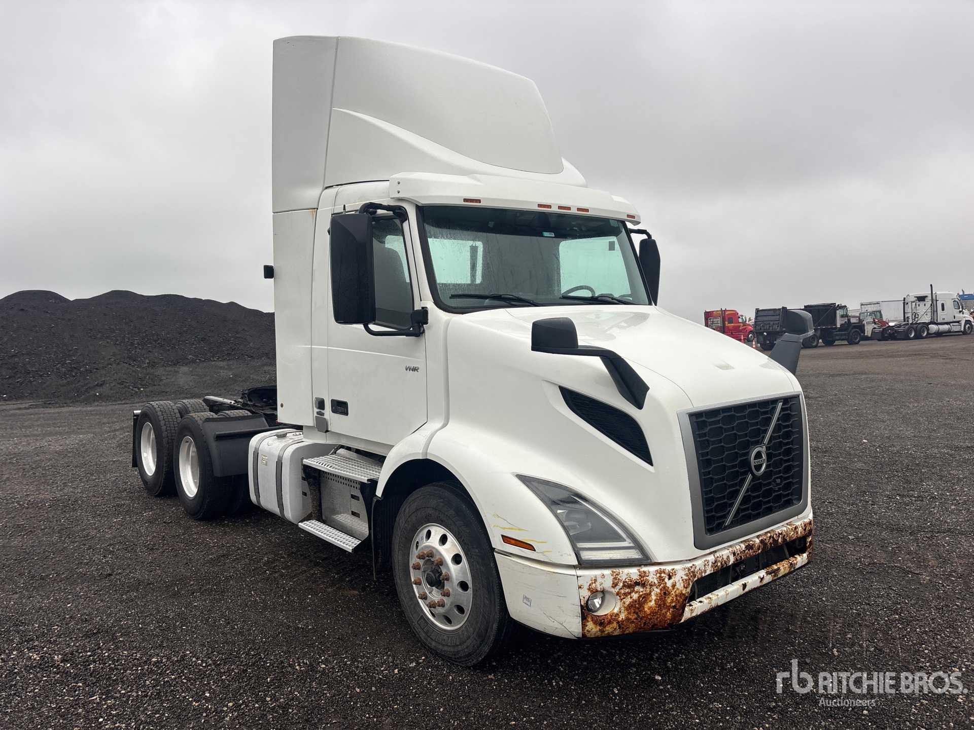 2020 Volvo VNR