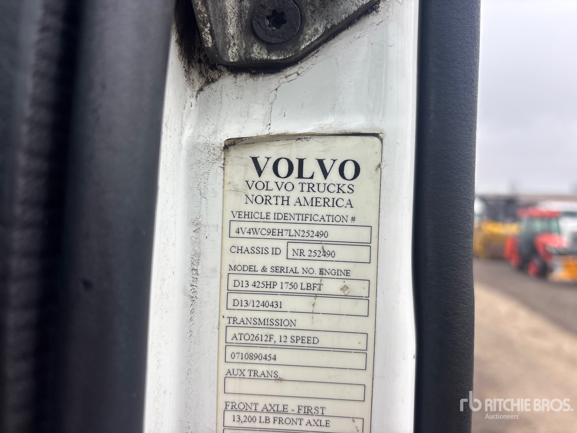 2020 Volvo VNR