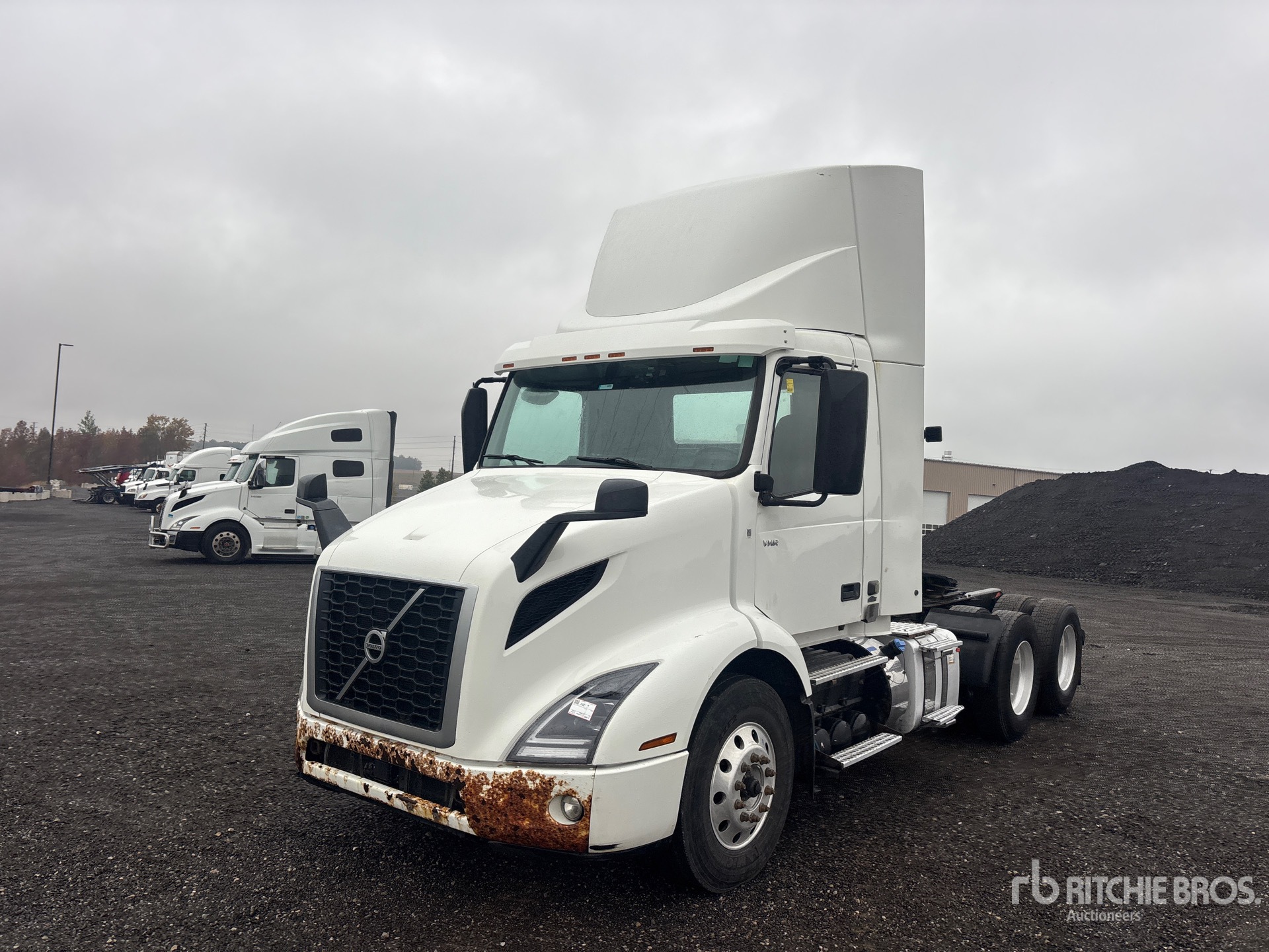2020 Volvo VNR