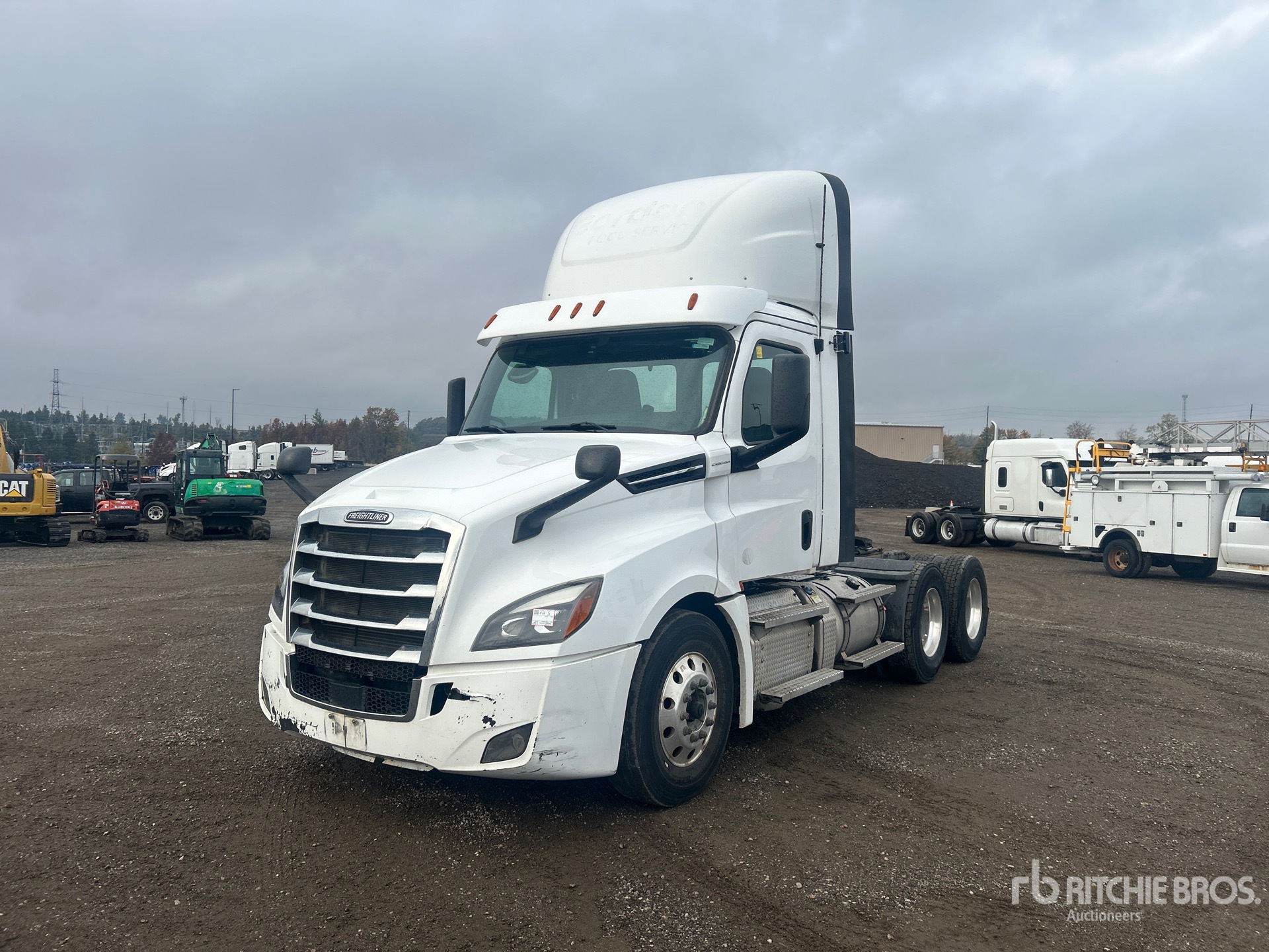 2020 Freightliner Cascadia 126