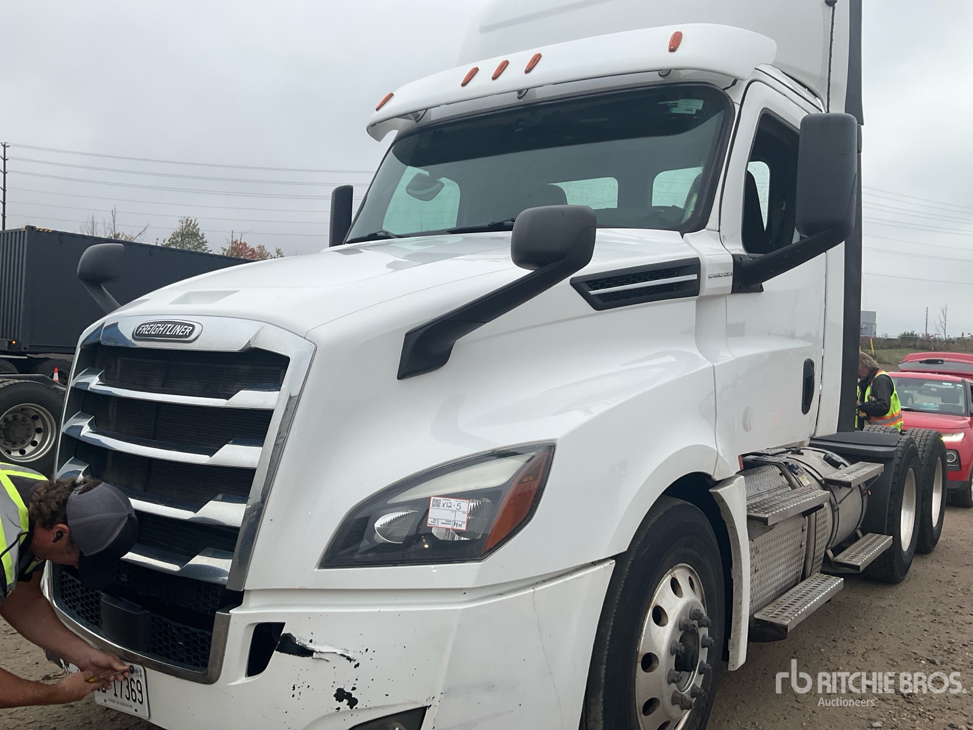 2020 Freightliner Cascadia 126