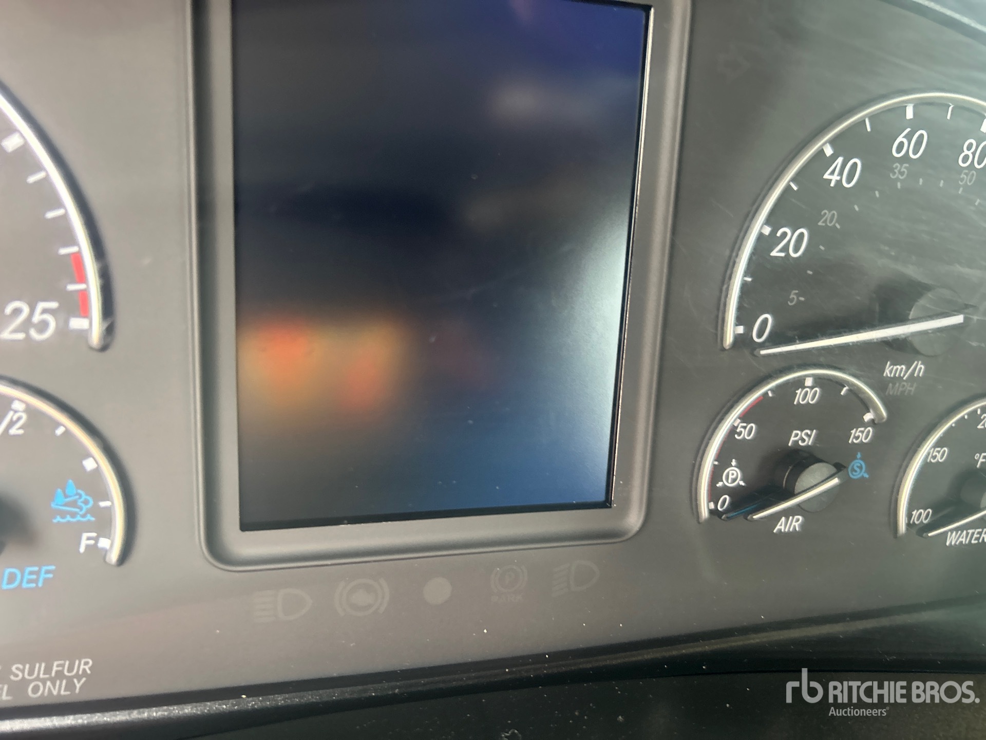 2020 Freightliner Cascadia 126