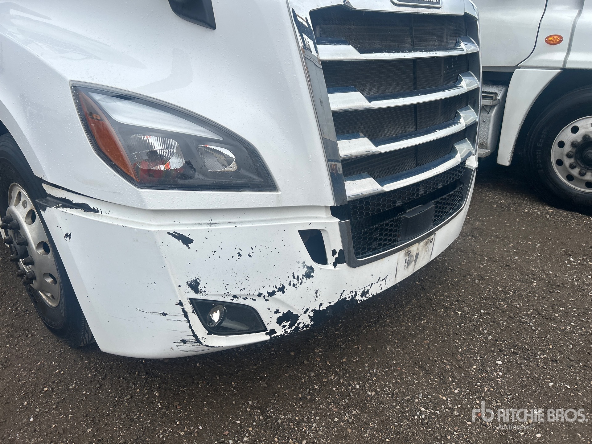 2020 Freightliner Cascadia 126
