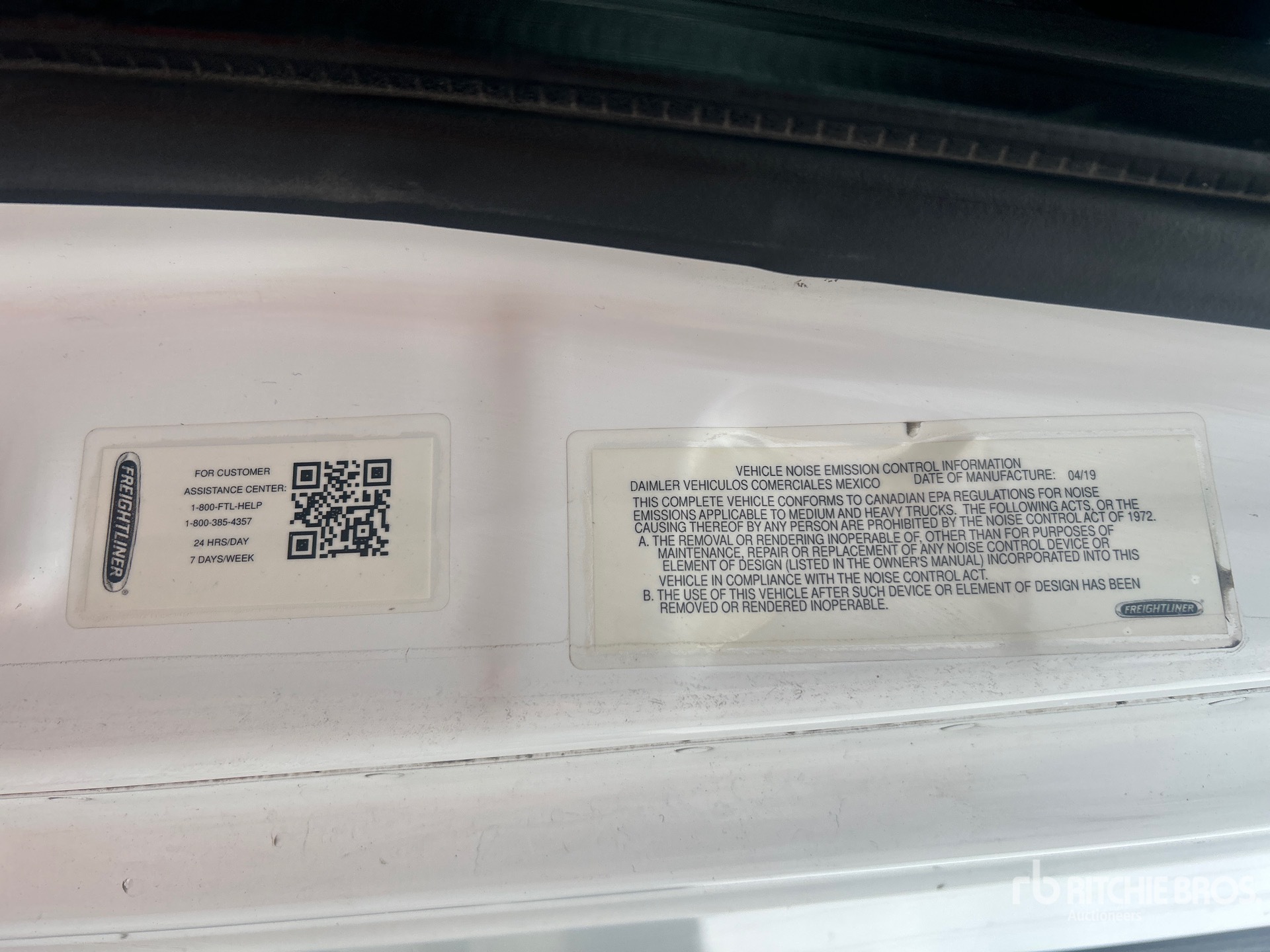 2020 Freightliner Cascadia 126