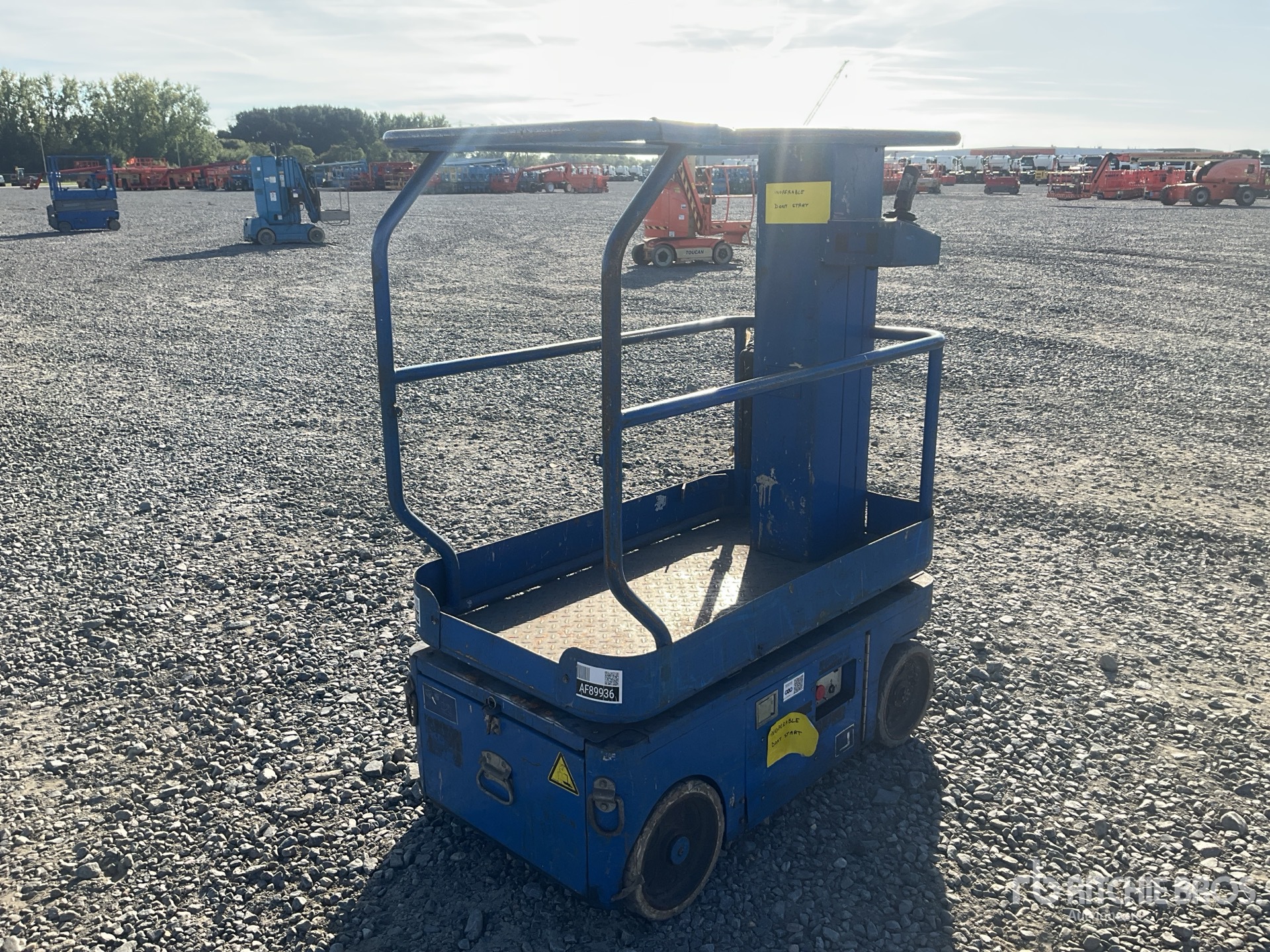 2005 Upright TM12