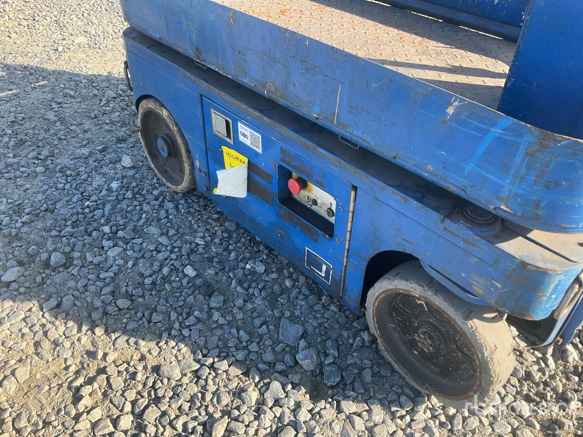 2005 Upright TM12