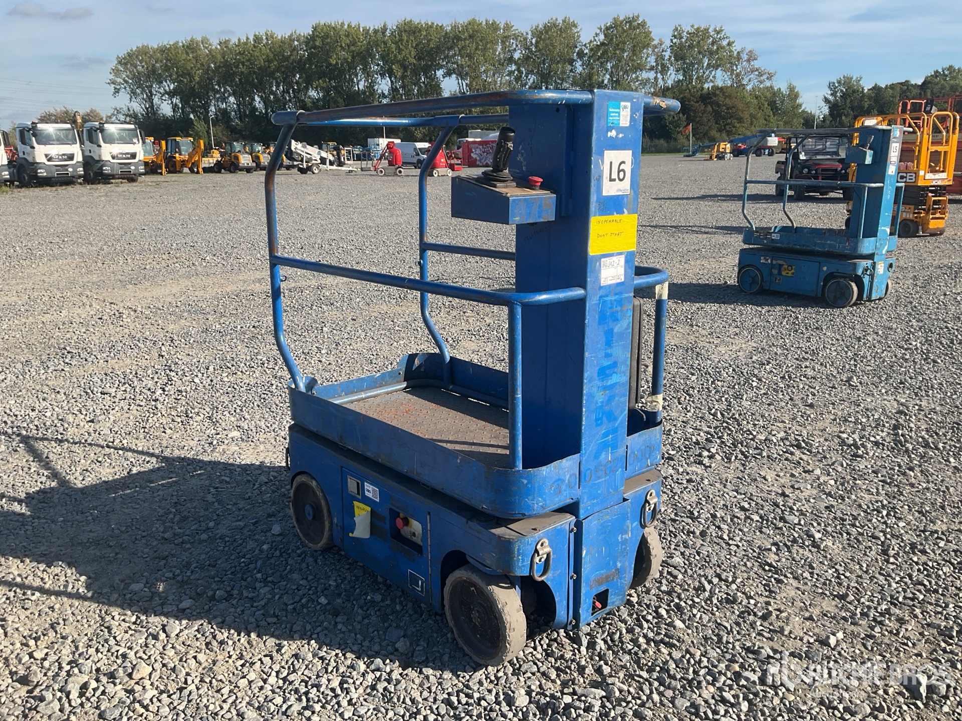 2005 Upright TM12