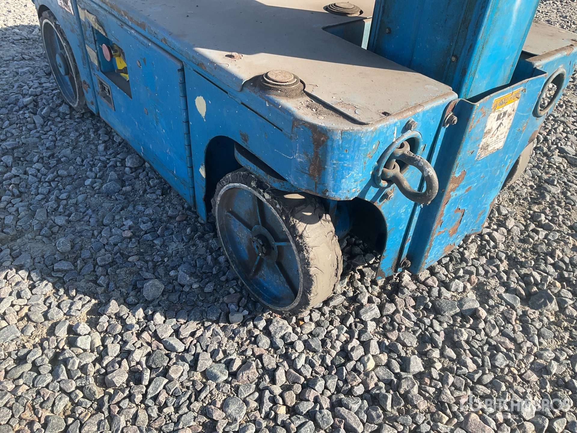 Upright TM12