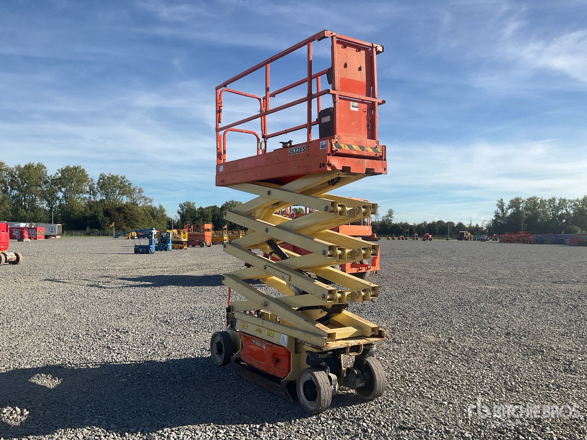 2017 JLG 2632ES