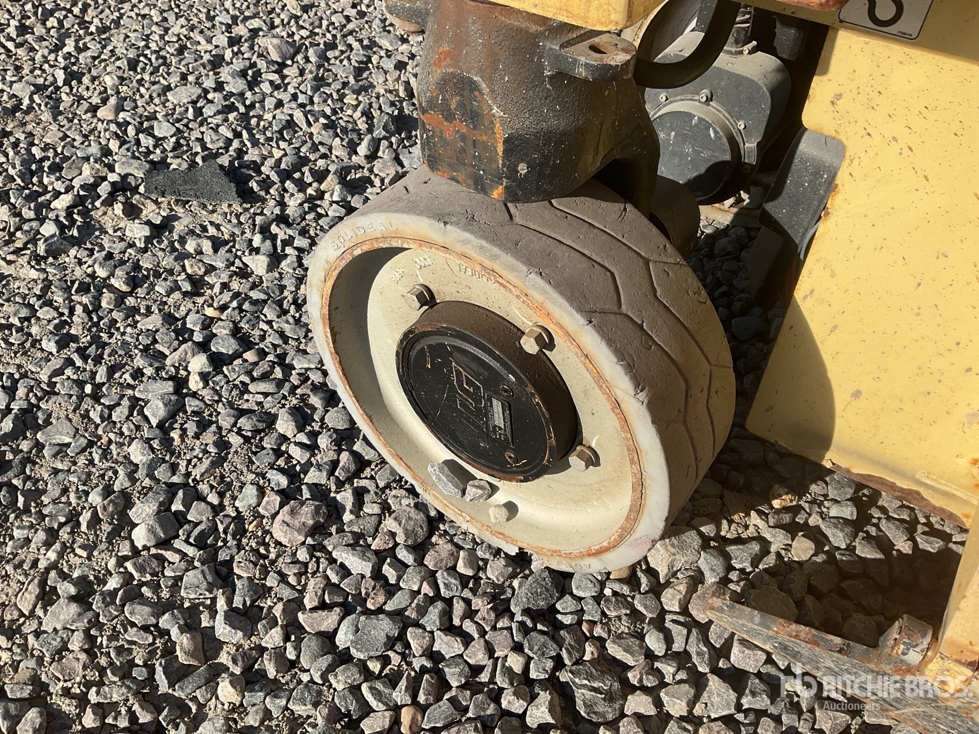 2017 JLG 2632ES