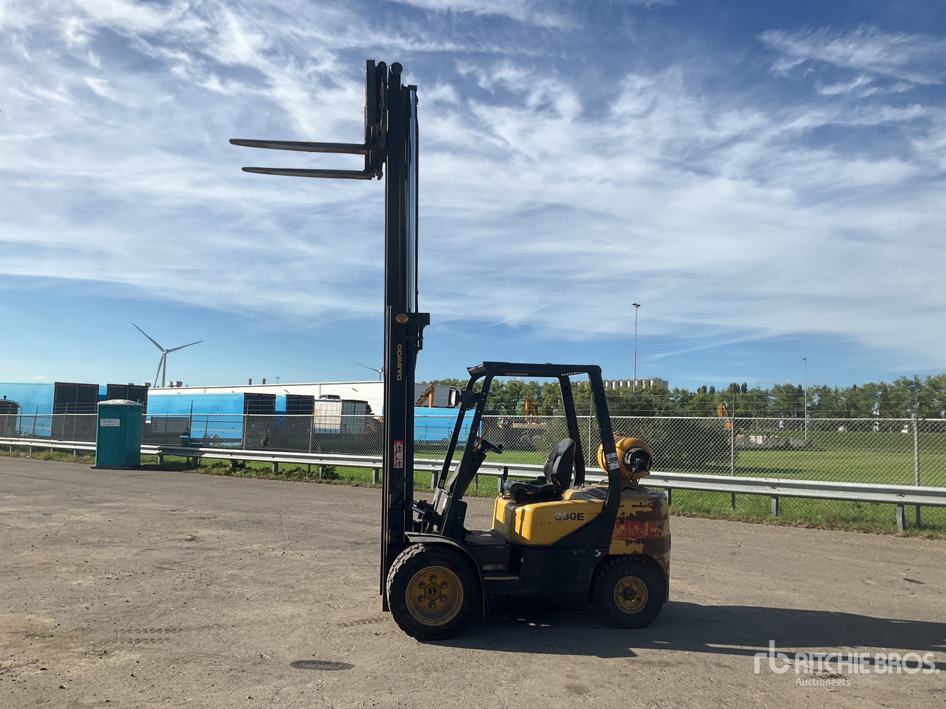 2002 Daewoo G30E-3