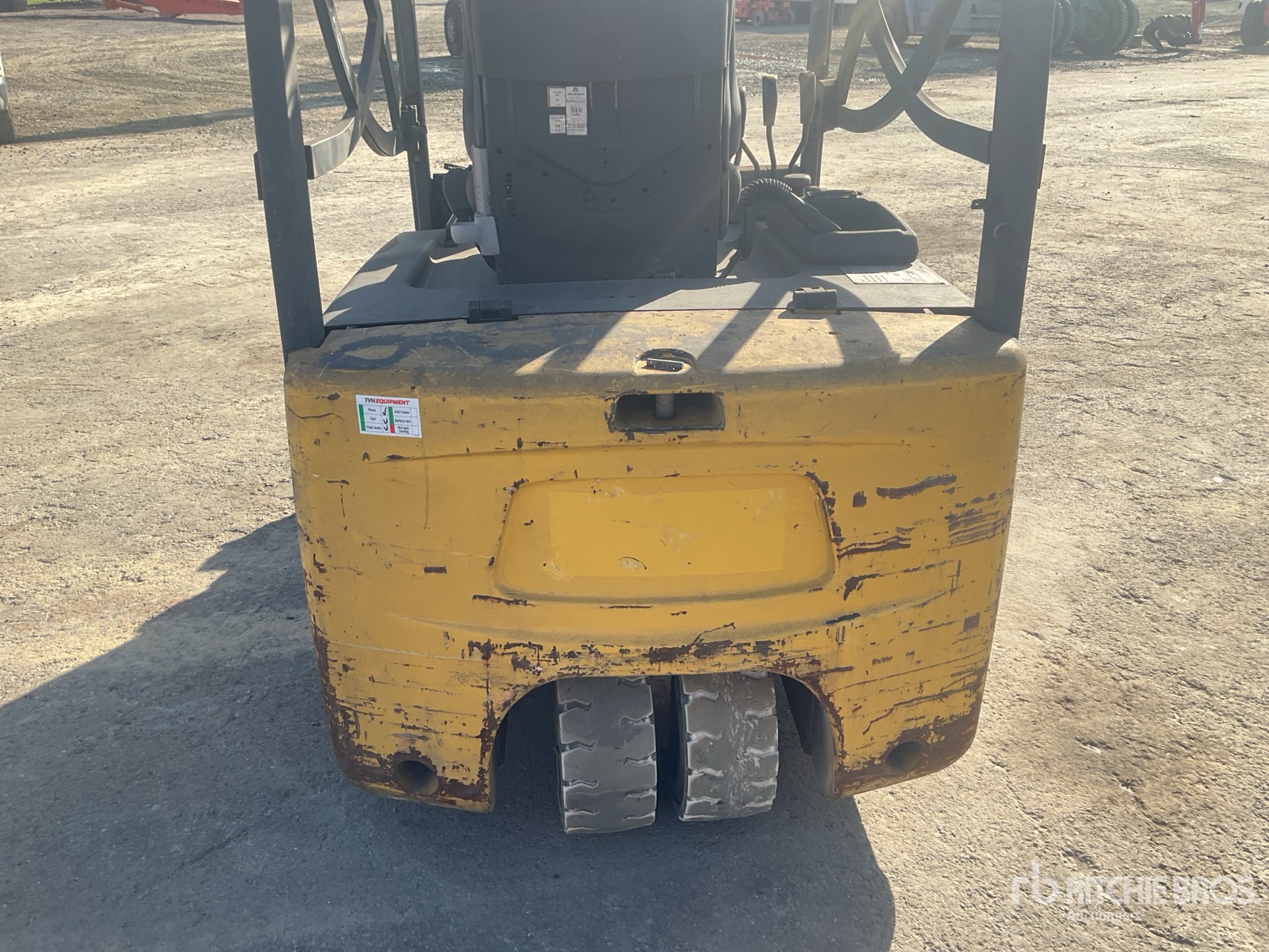 2006 Daewoo B20T-5