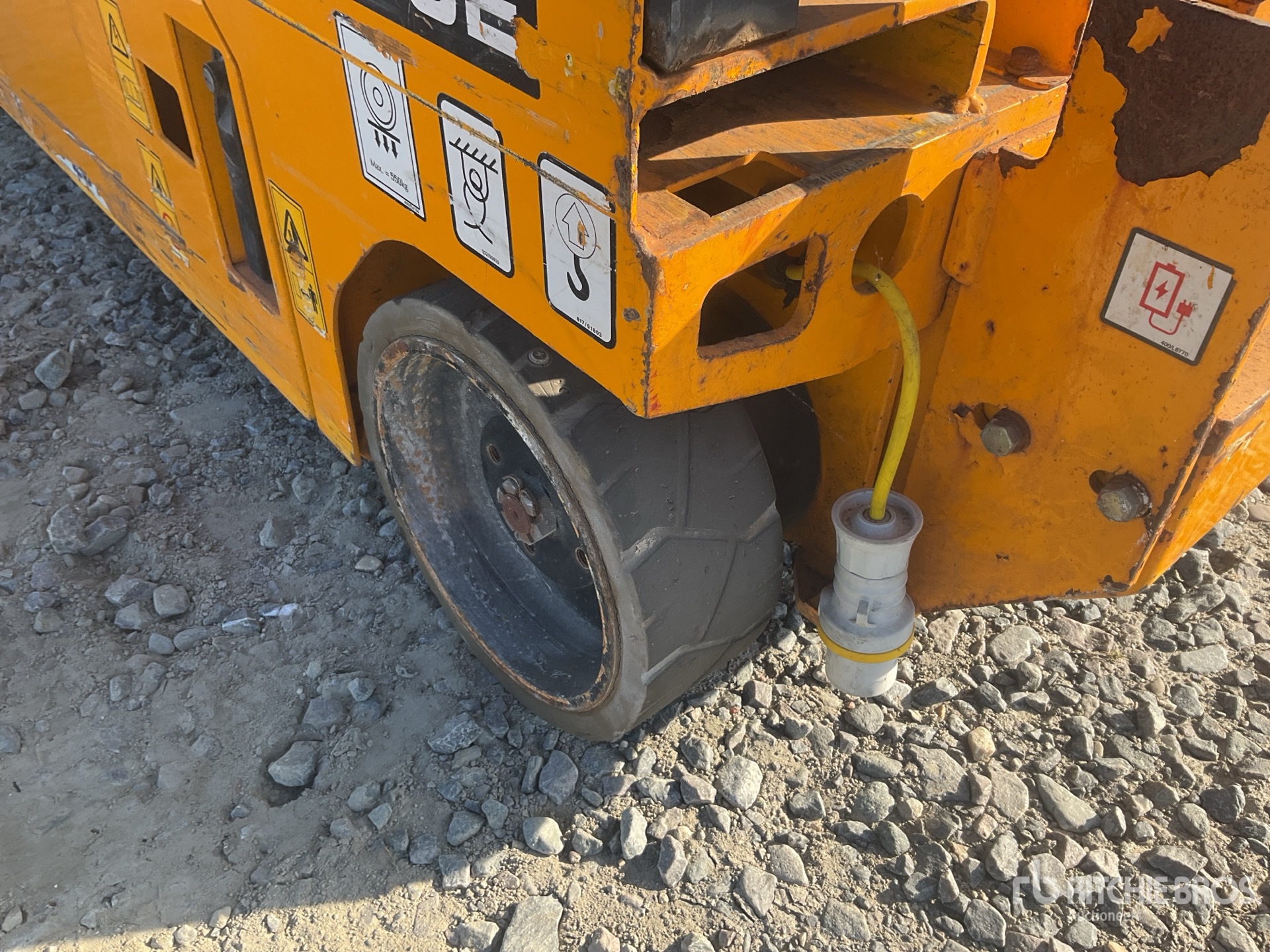 2017 JCB S1930E