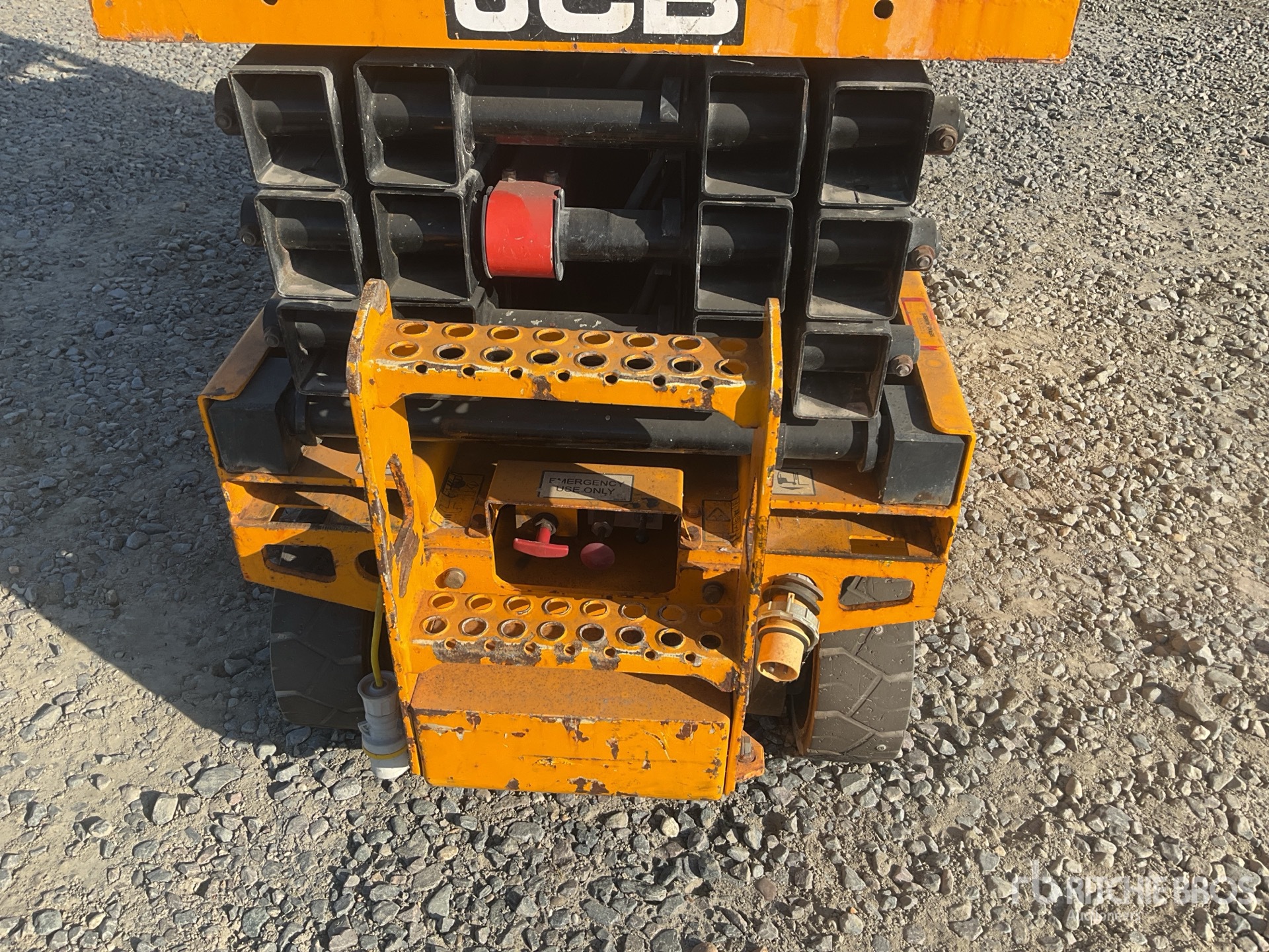 2017 JCB S1930E