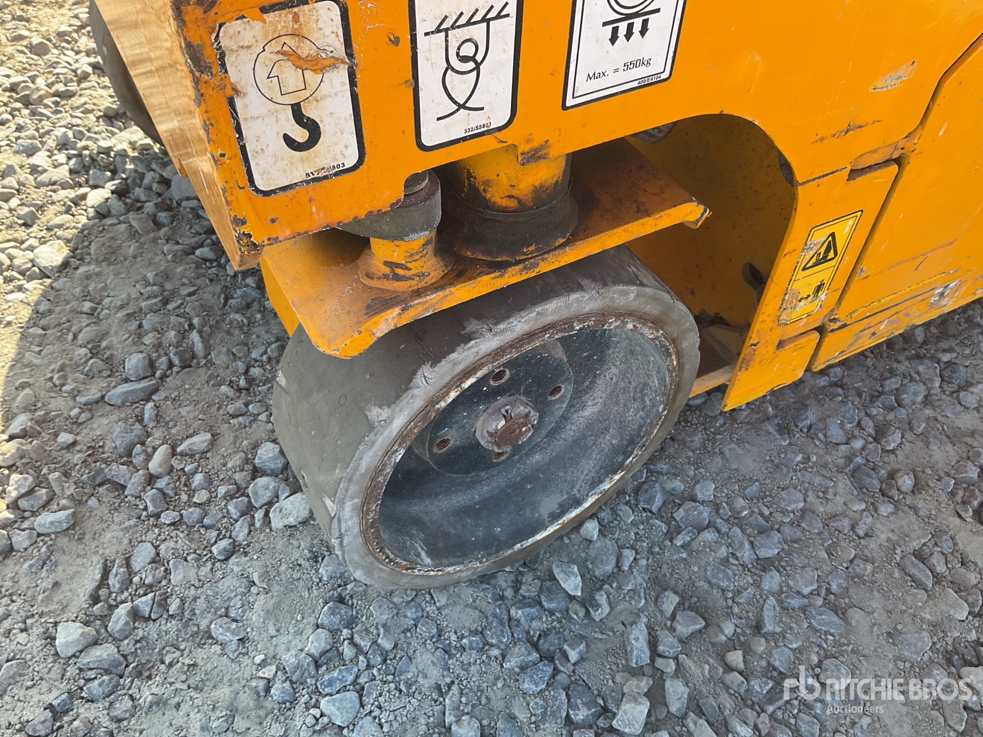 2017 JCB S1930E