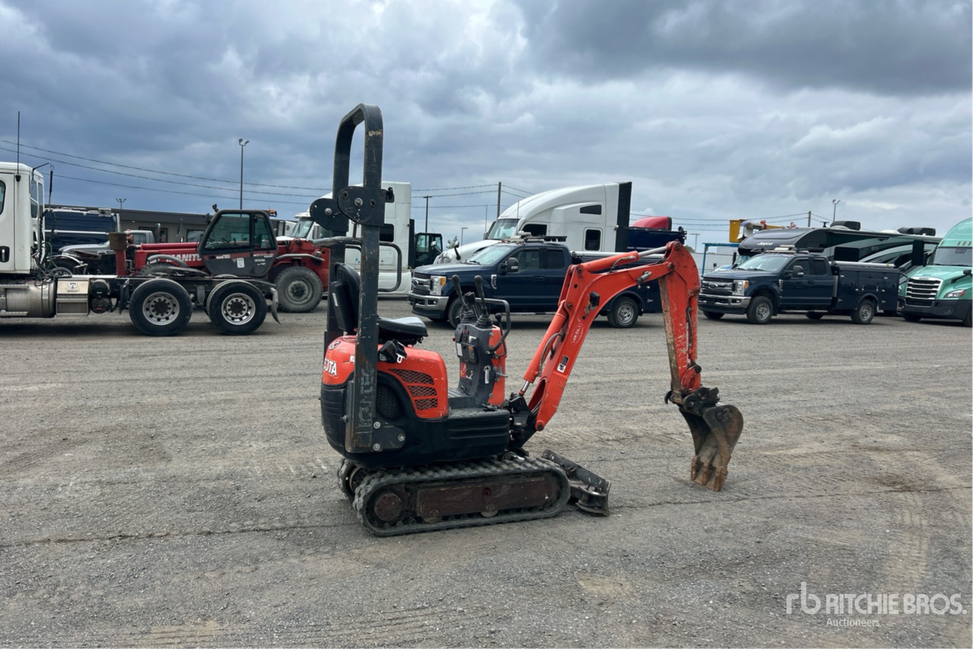 2019 Kubota K008-3