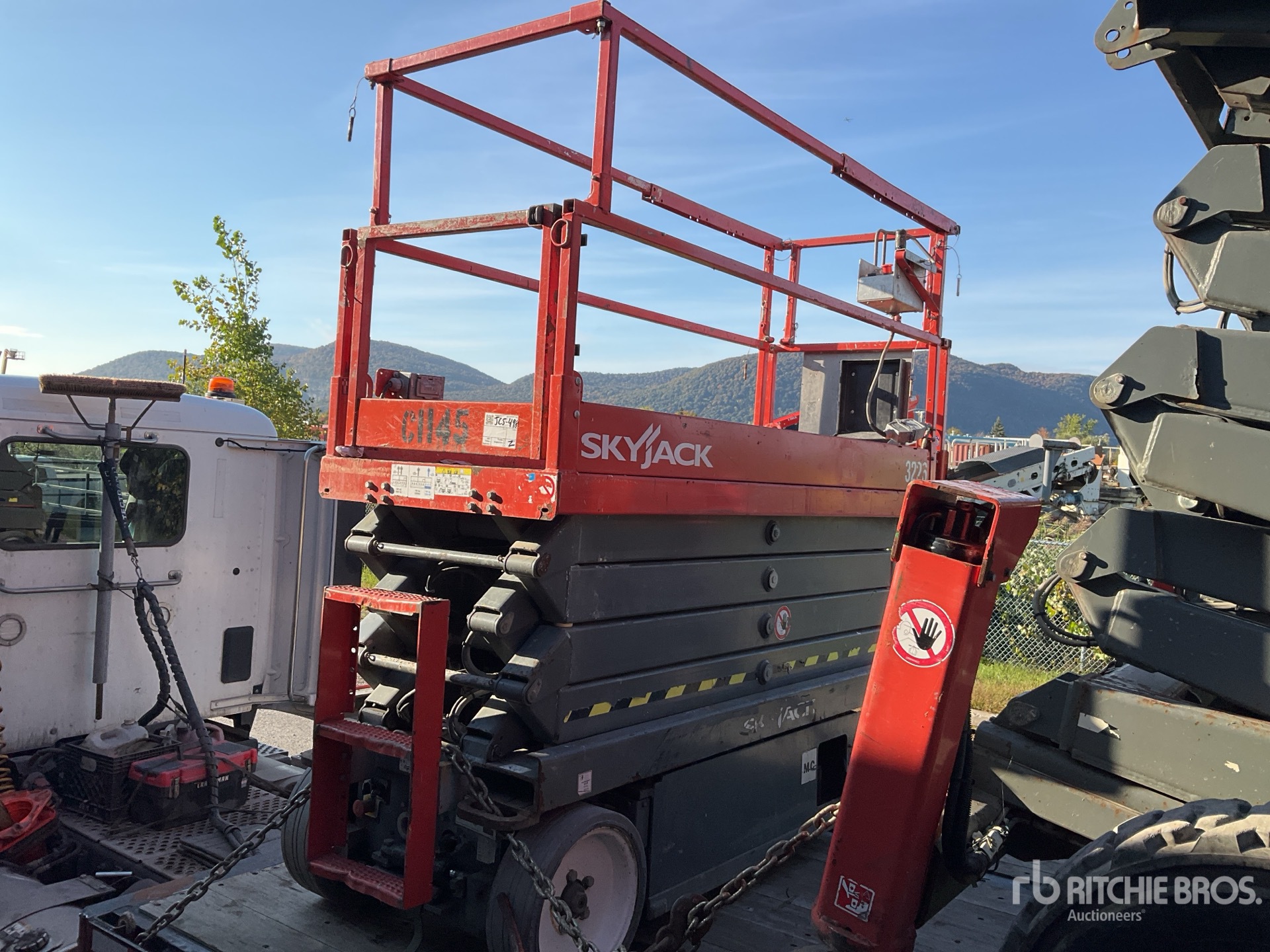 2017 Skyjack SJ3226