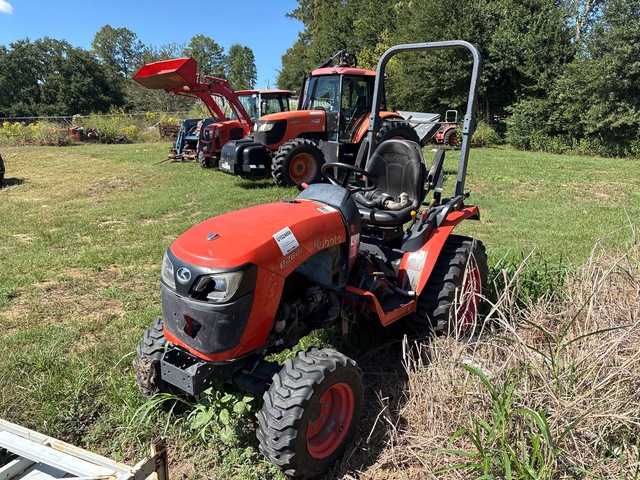 2023 Kubota B2601HSD 4WD Utility Tractor (Inoperable)