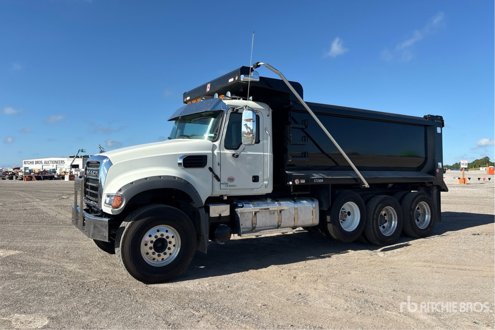 2026 Mack GR64F