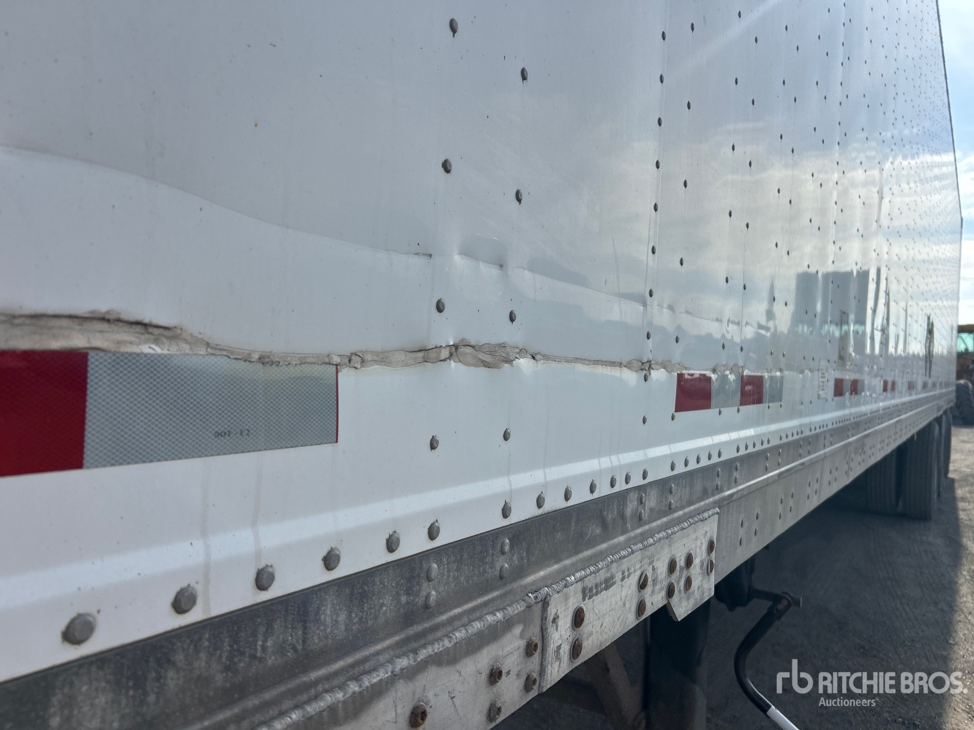 2006 Manac 53 ft x 102 in Tri/A