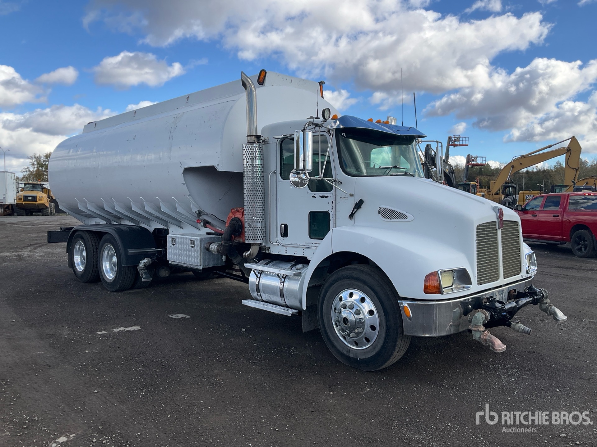 2004 Kenworth T300