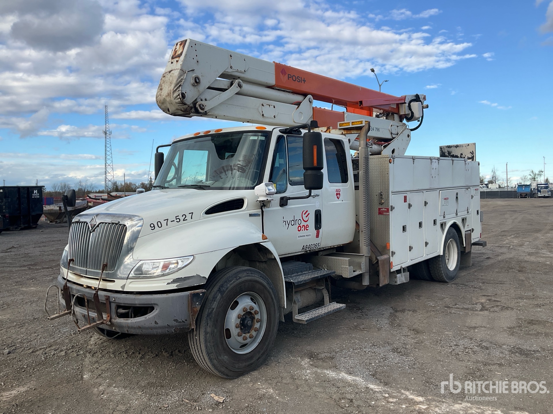 2009 International 4400 SBA
