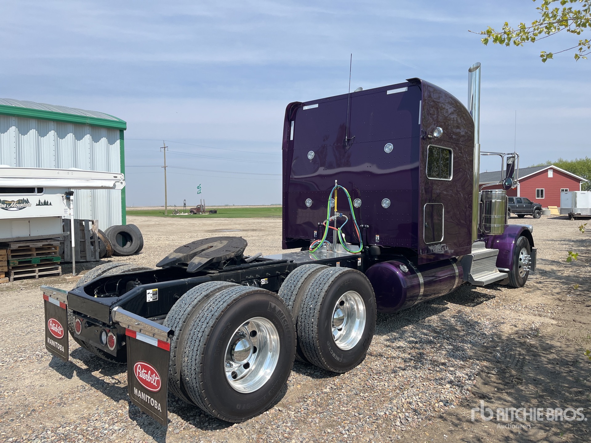 2024 Peterbilt 389