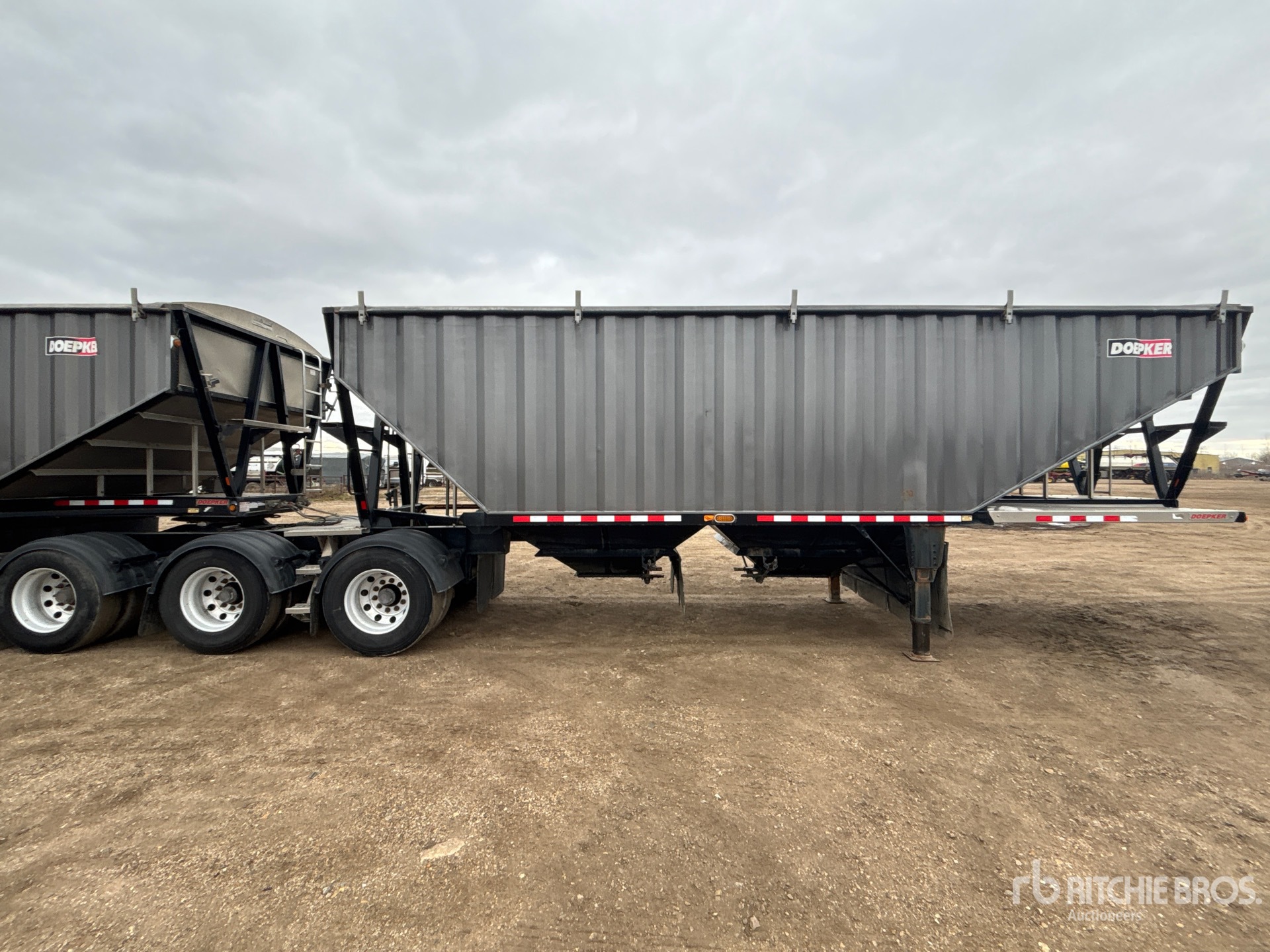 2019 Doepker GB21484-L
