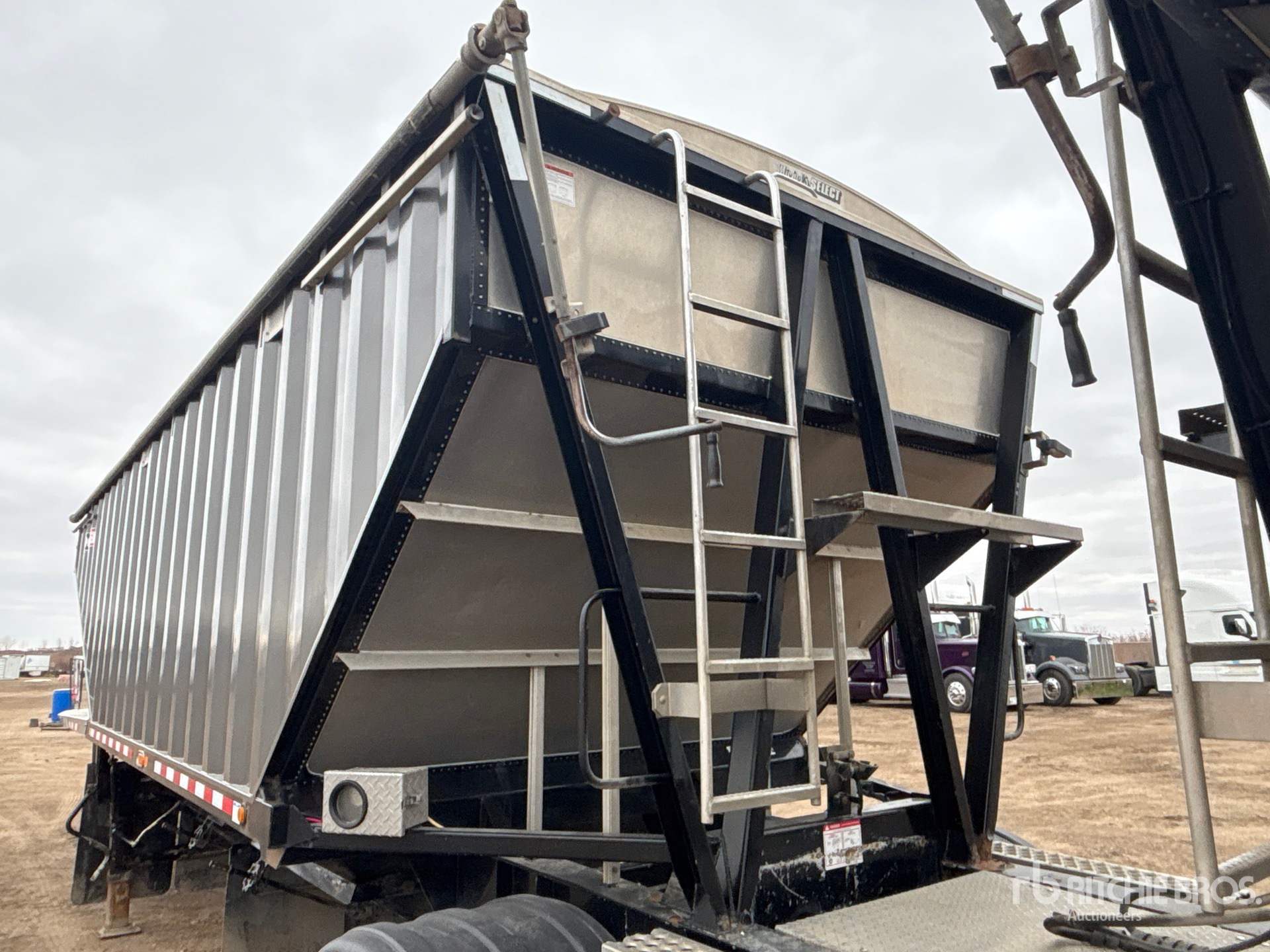2019 Doepker GB21484-L