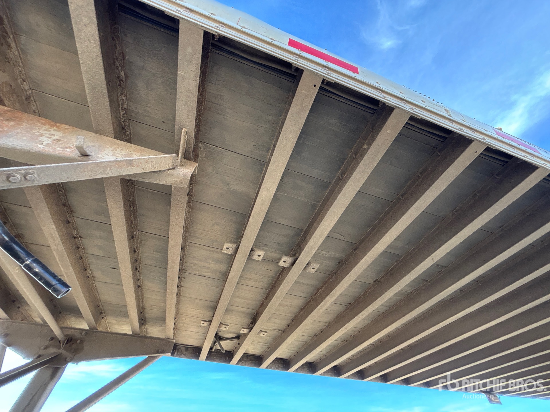 2000 Wabash 53 FT X 102 IN TRI/A