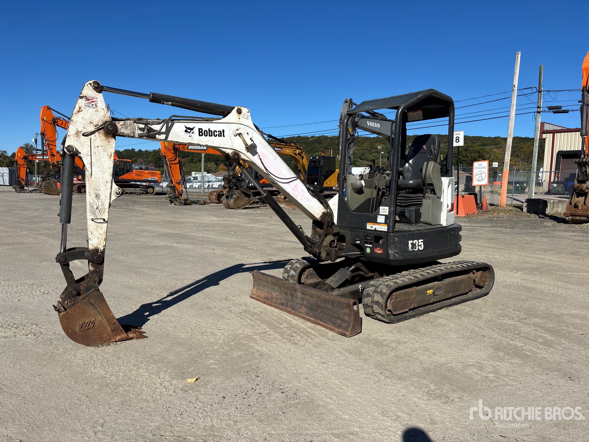 2015 Bobcat E35