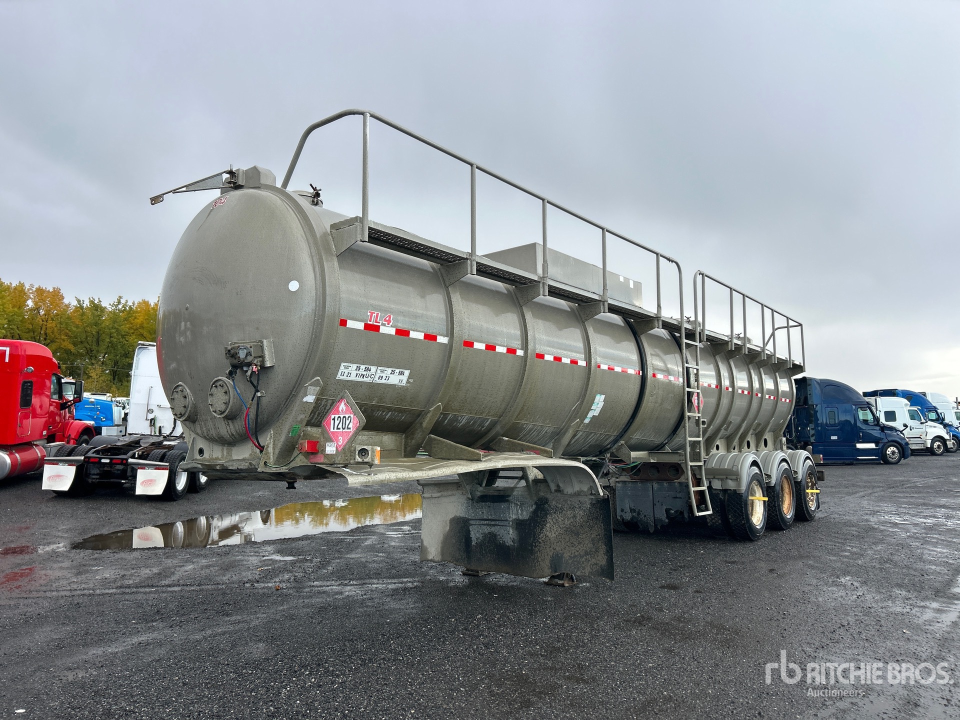 2008 Heil 38000 L Tri/A