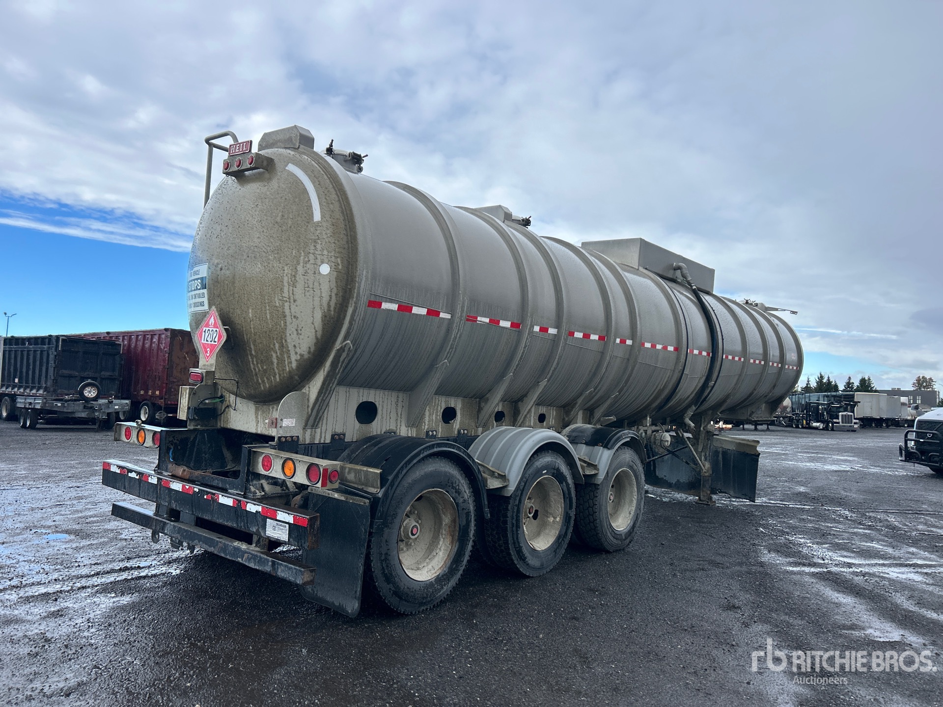 2008 Heil 38000 L Tri/A