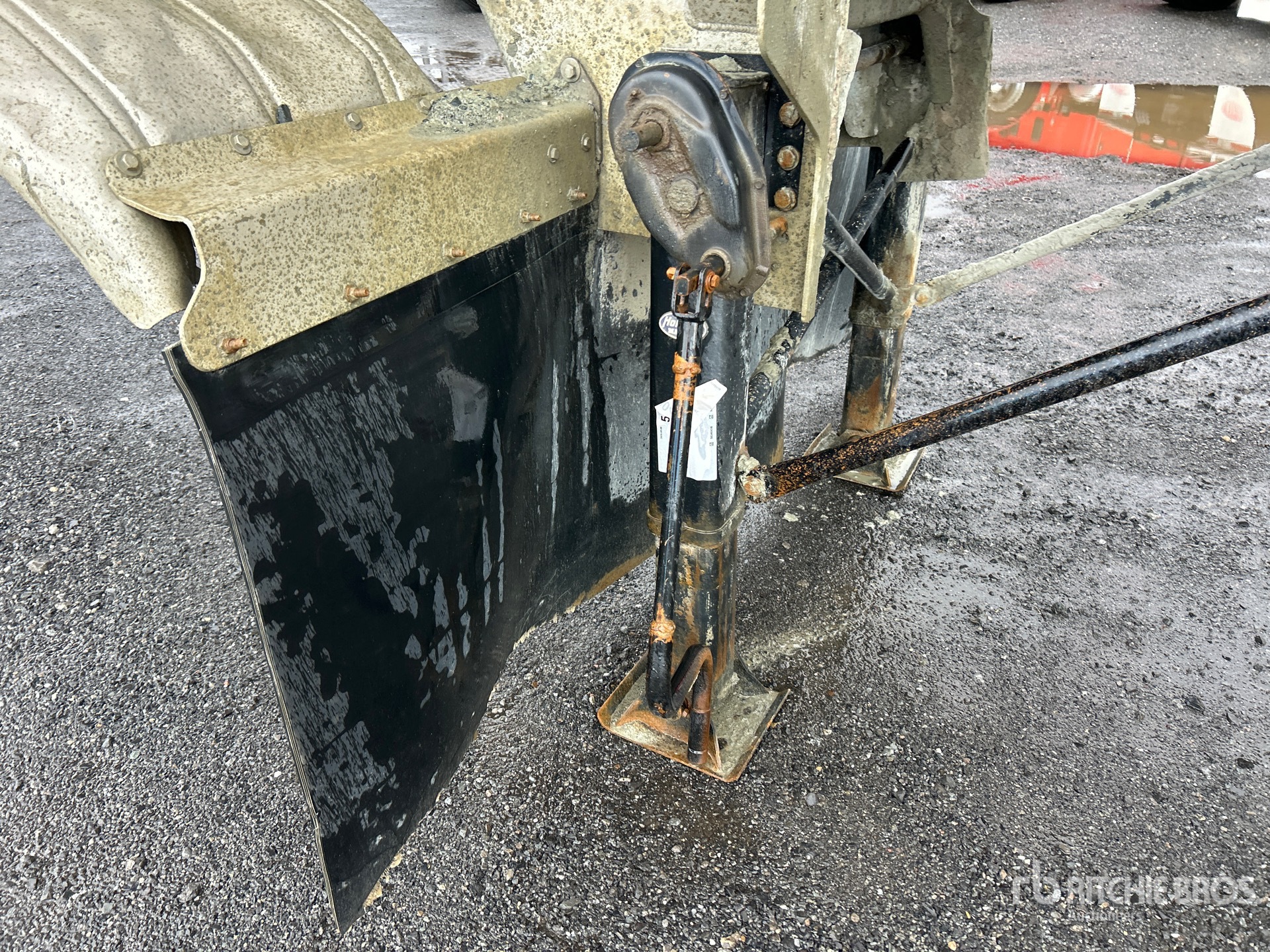 2008 Heil 38000 L Tri/A
