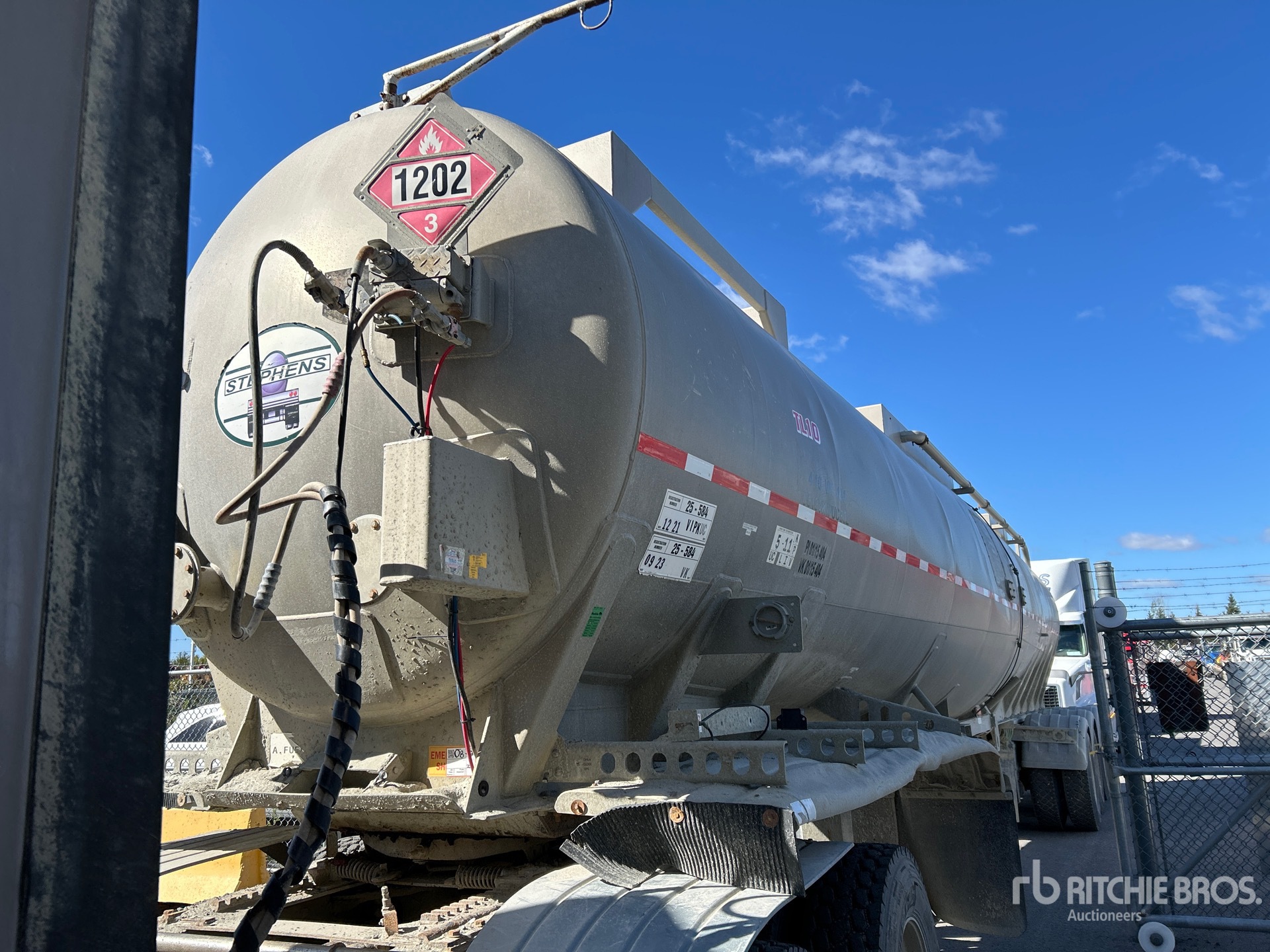 2011 Stephens 42000 L Tri/A