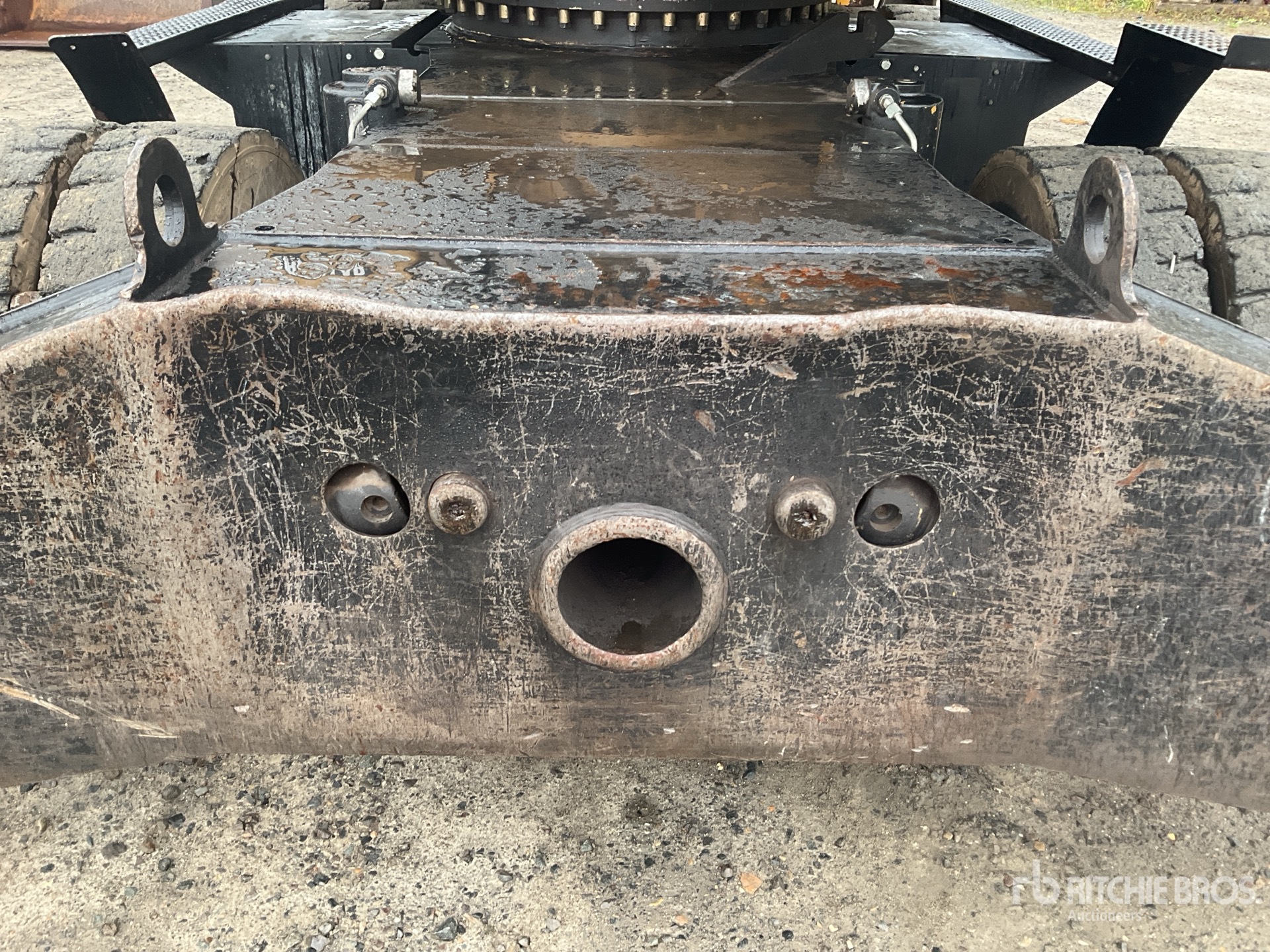 2010 Caterpillar M318D