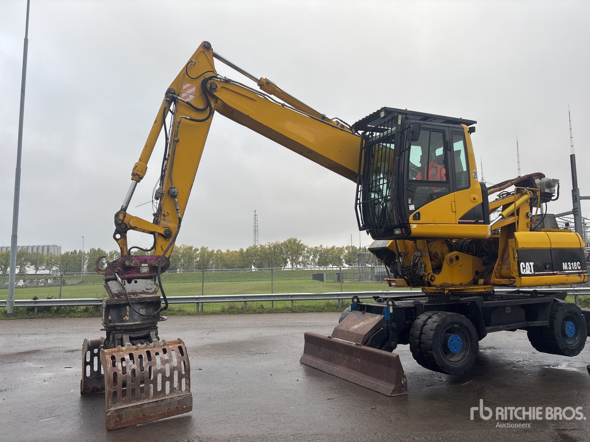 2007 Caterpillar M318C