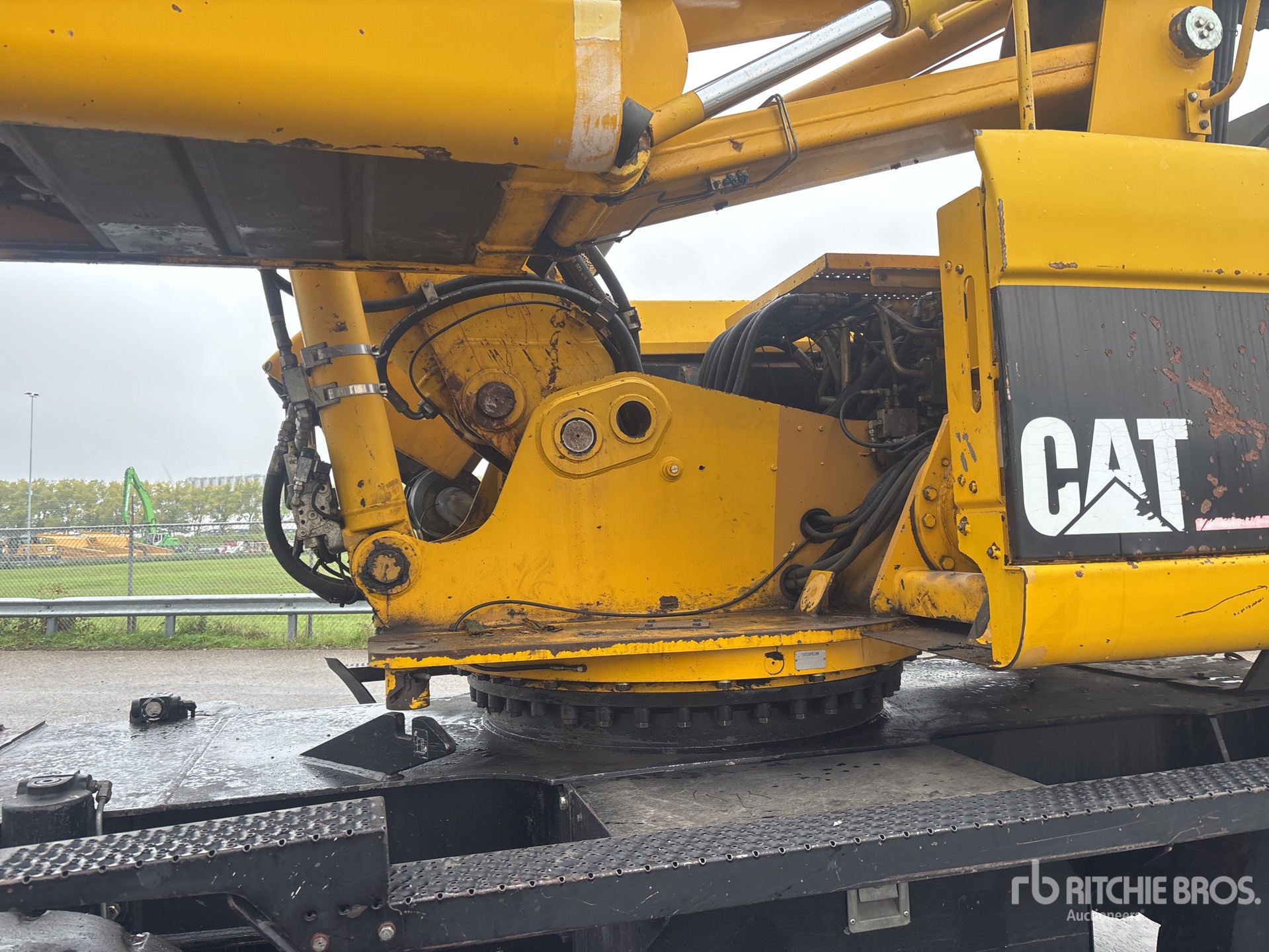 2007 Caterpillar M318C