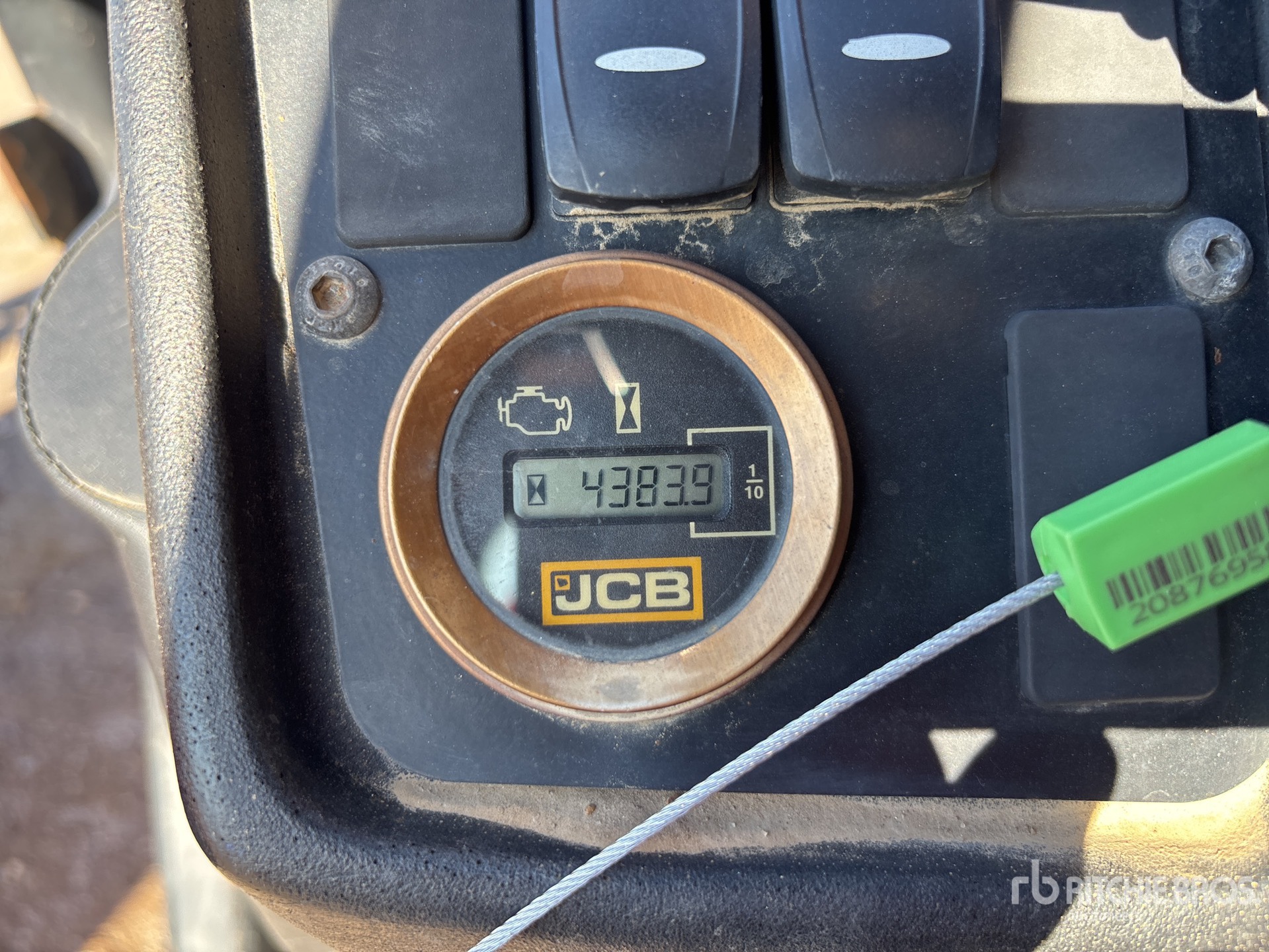 2019 JCB 510-56