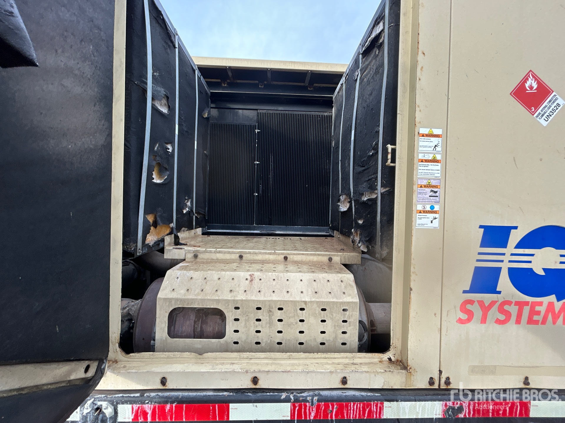 2014 Doosan Portable Power HP1600WCU-FX-T4
