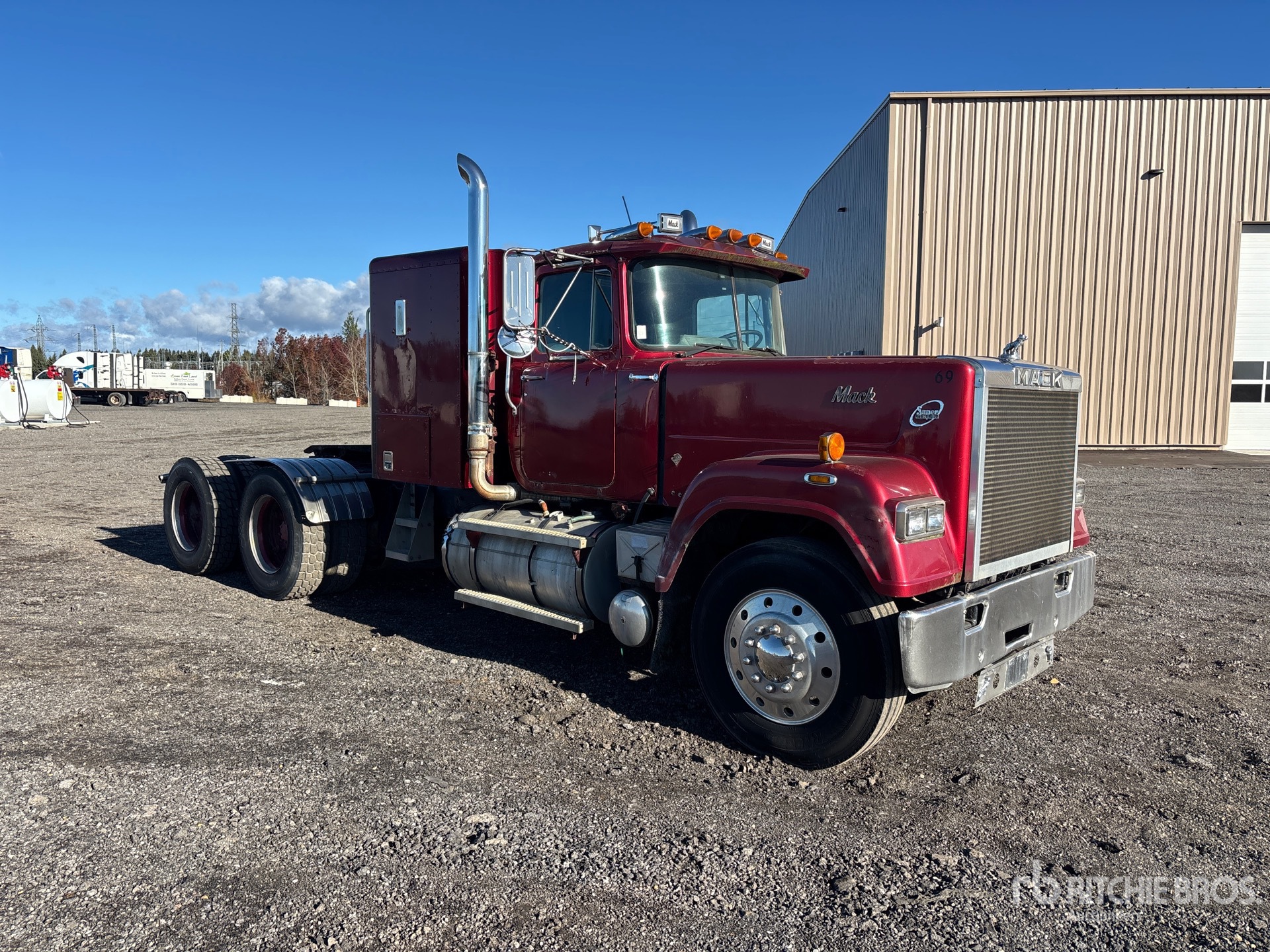 1987 Mack RW613