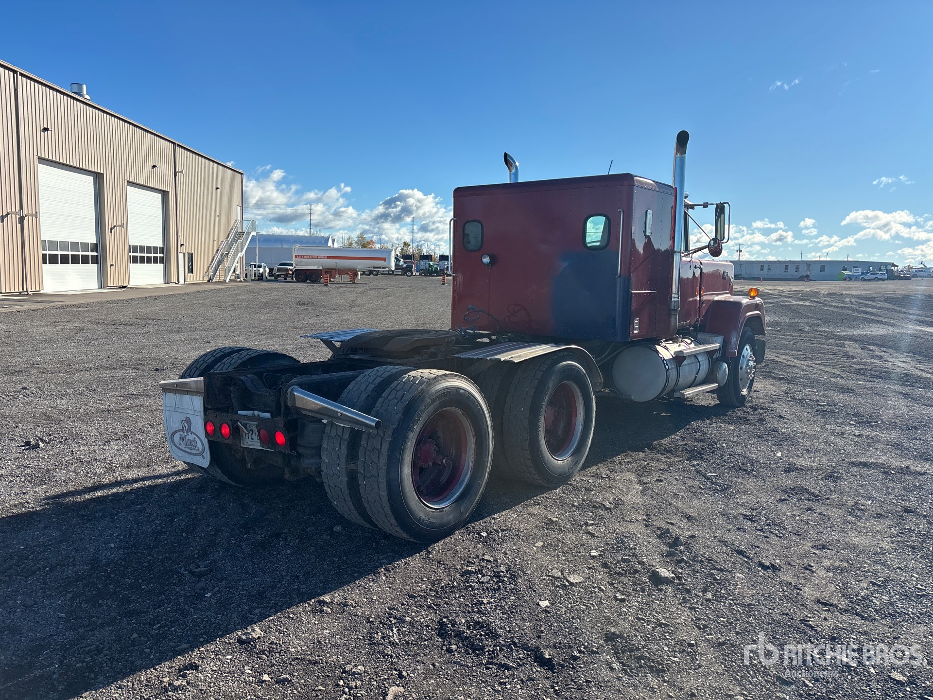 1987 Mack RW613