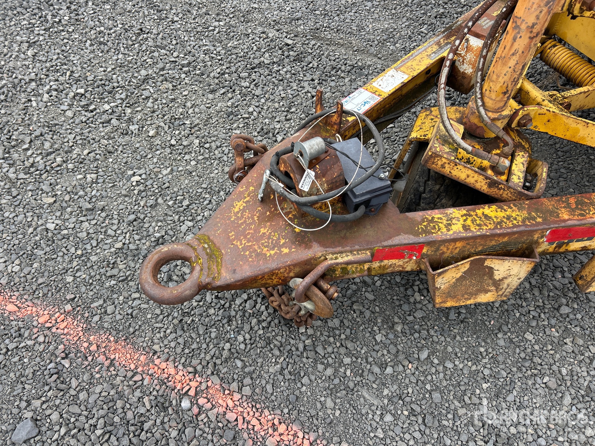 1983 Hogg & Davis H135