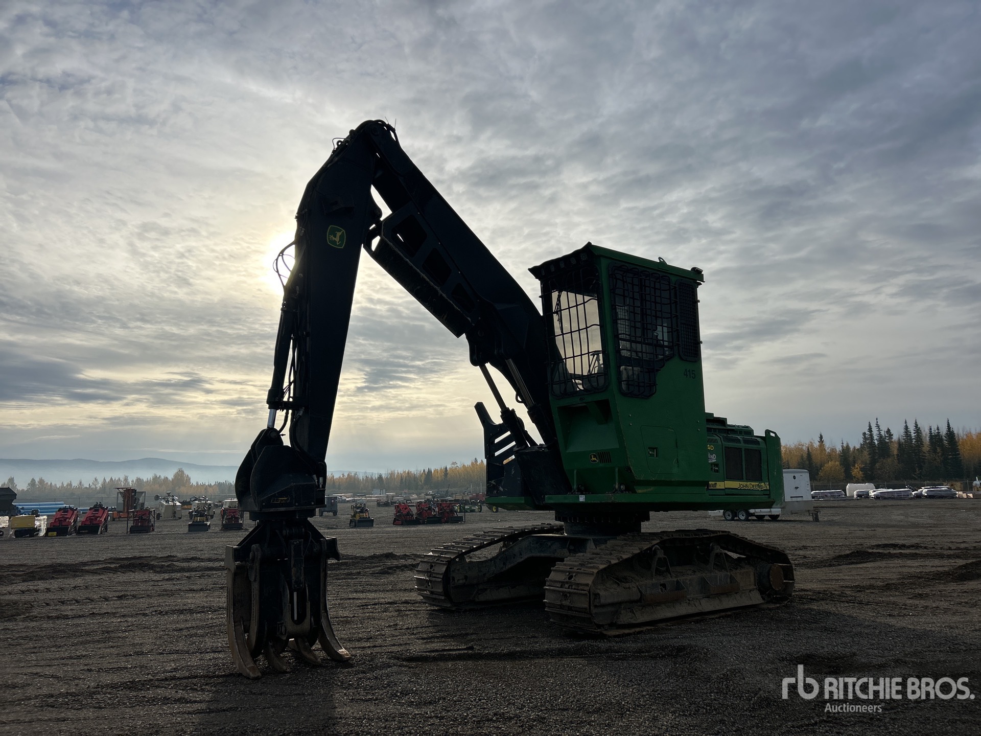 2016 John Deere 2154D
