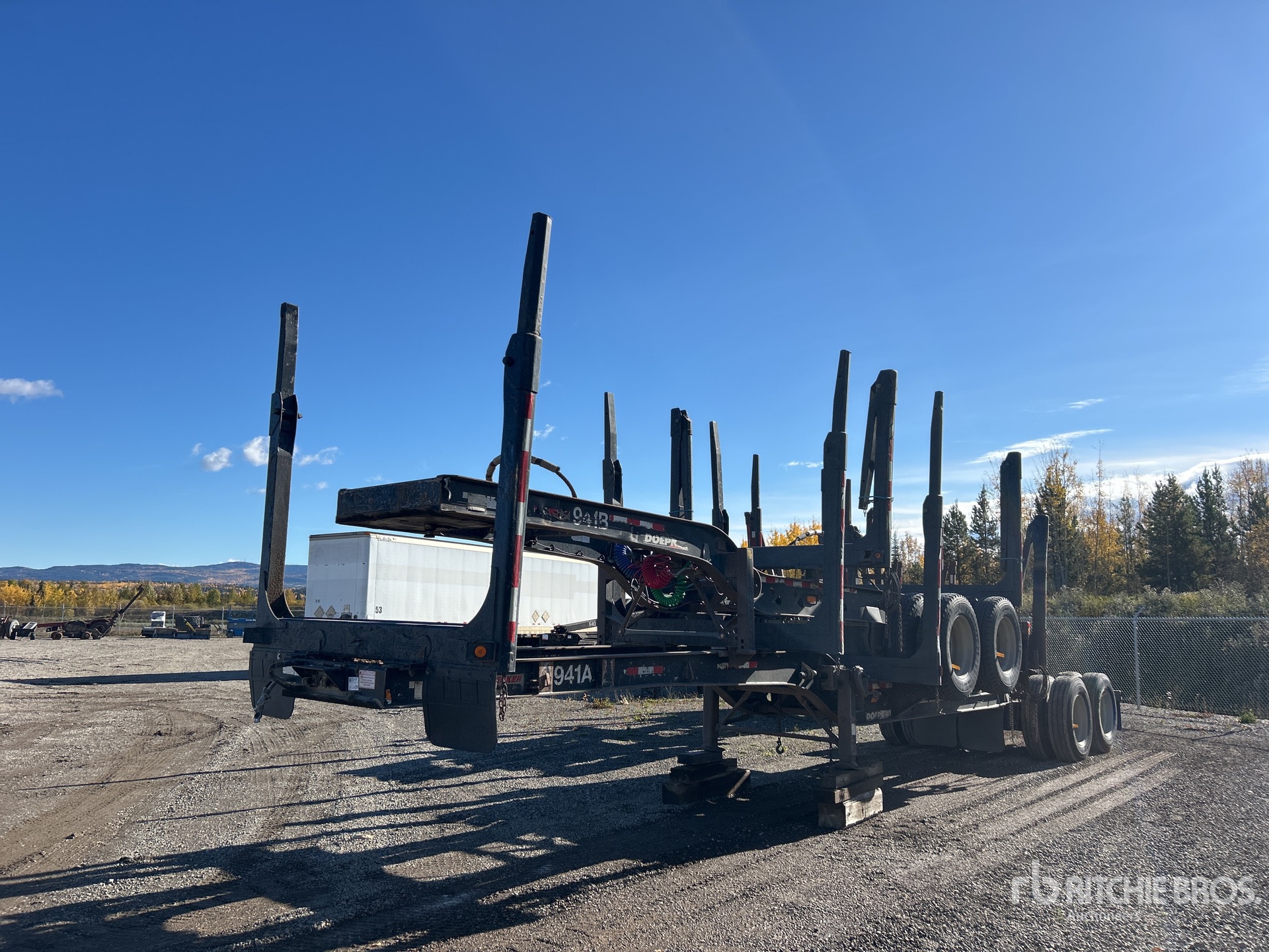 2013 Doepker 40 ft T/A B-Train Lead