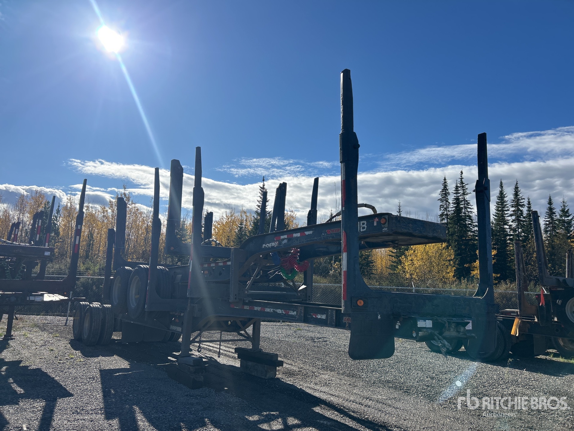 2013 Doepker 40 ft T/A B-Train Lead