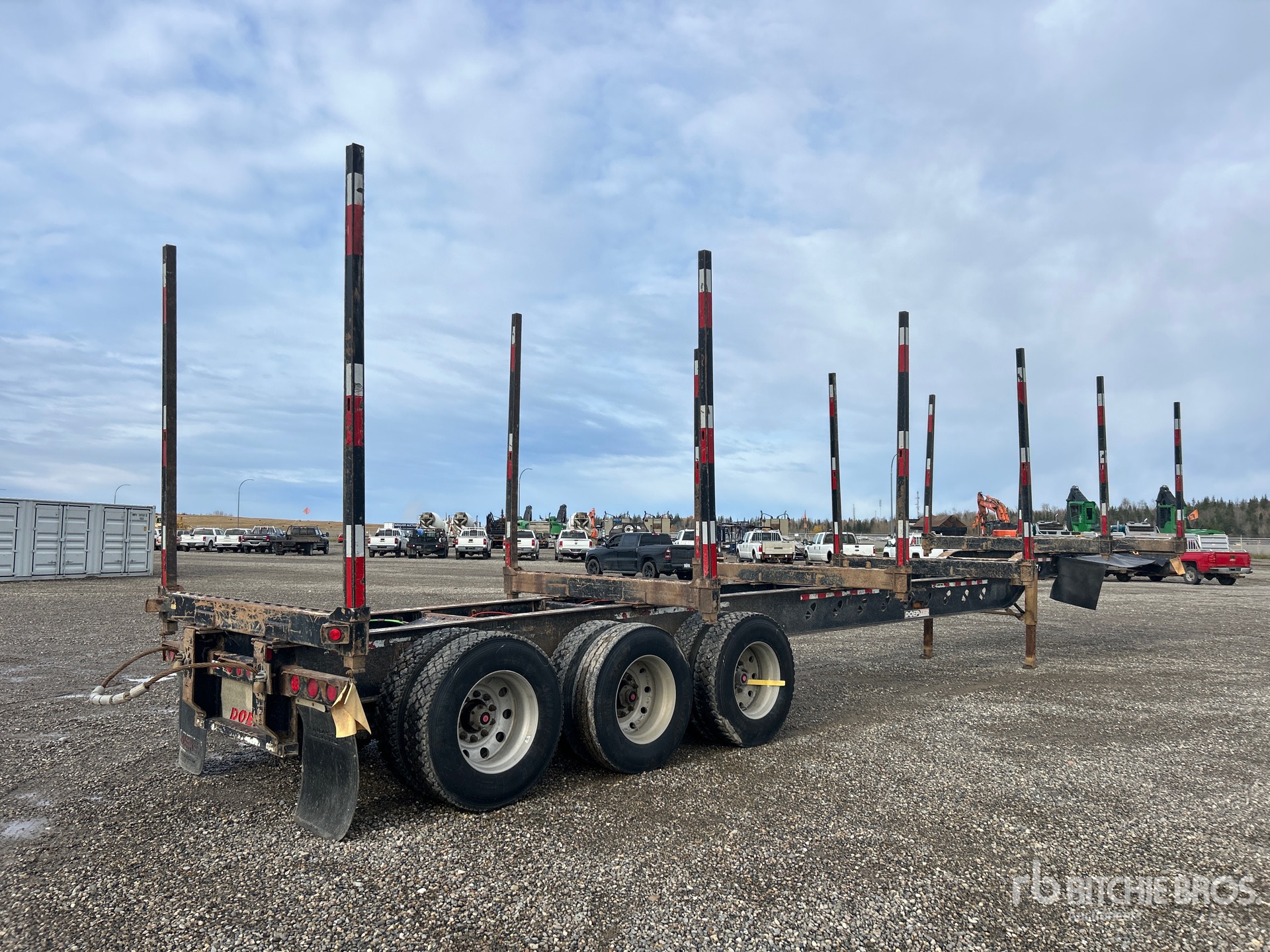 2016 Doepker 51 ft Tri/A Hayrack