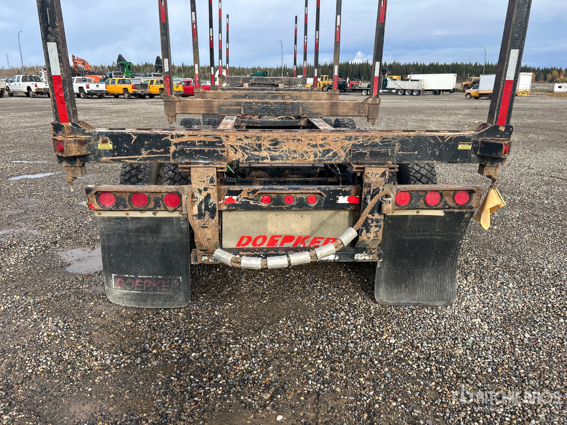 2016 Doepker 51 ft Tri/A Hayrack